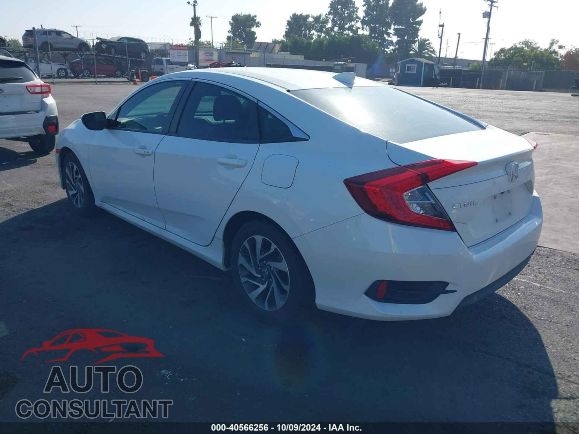 HONDA CIVIC 2018 - 2HGFC2F76JH518968