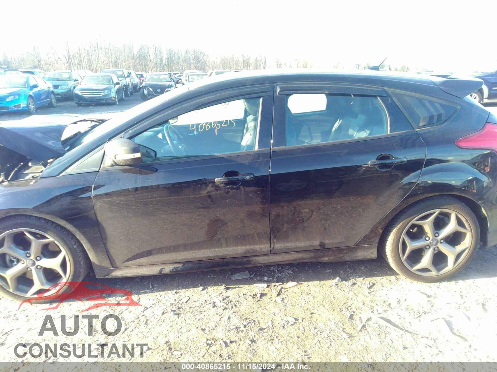 FORD FOCUS ST 2017 - 1FADP3L95HL340849