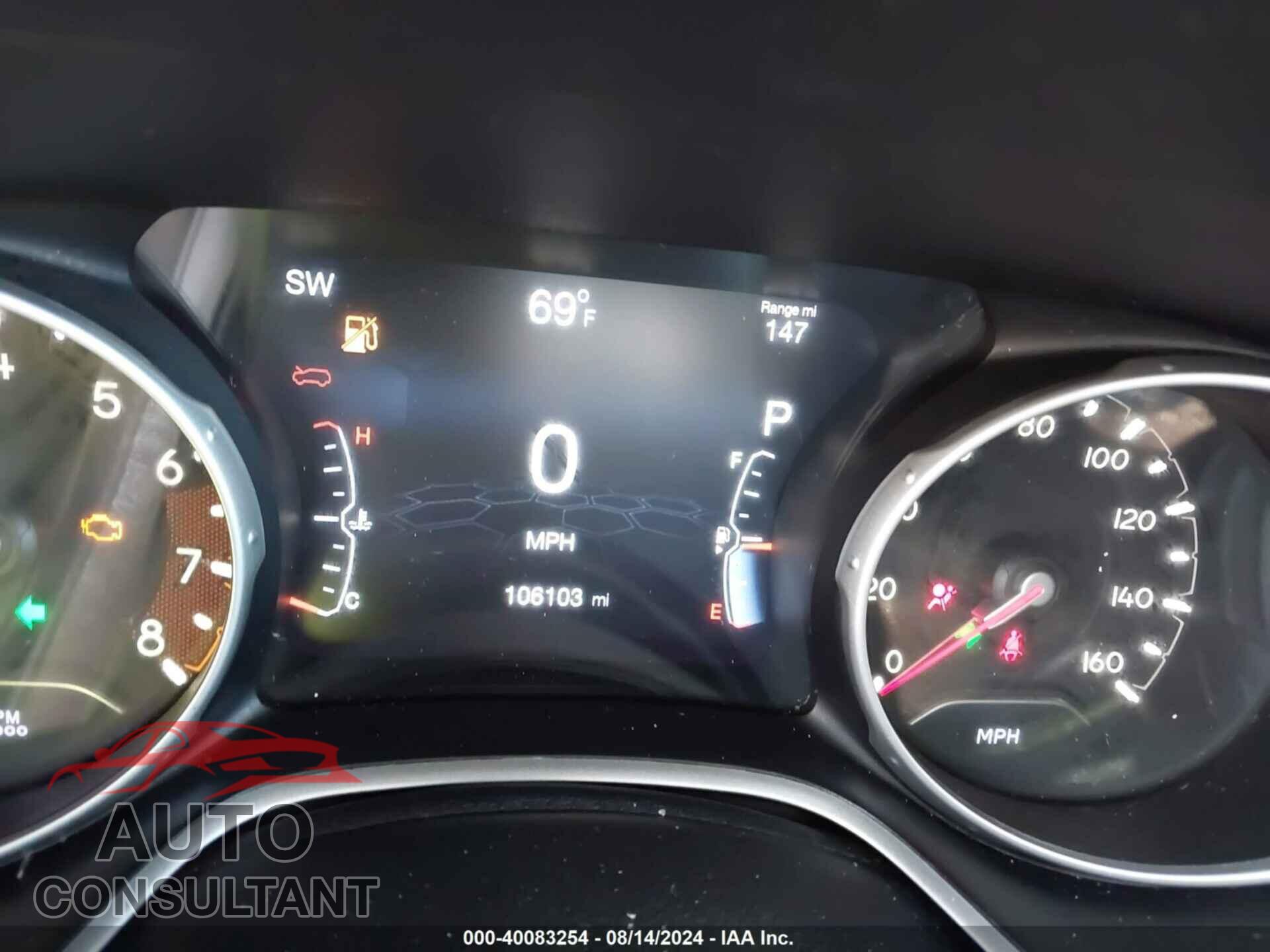 JEEP COMPASS 2018 - 3C4NJDBB4JT315672