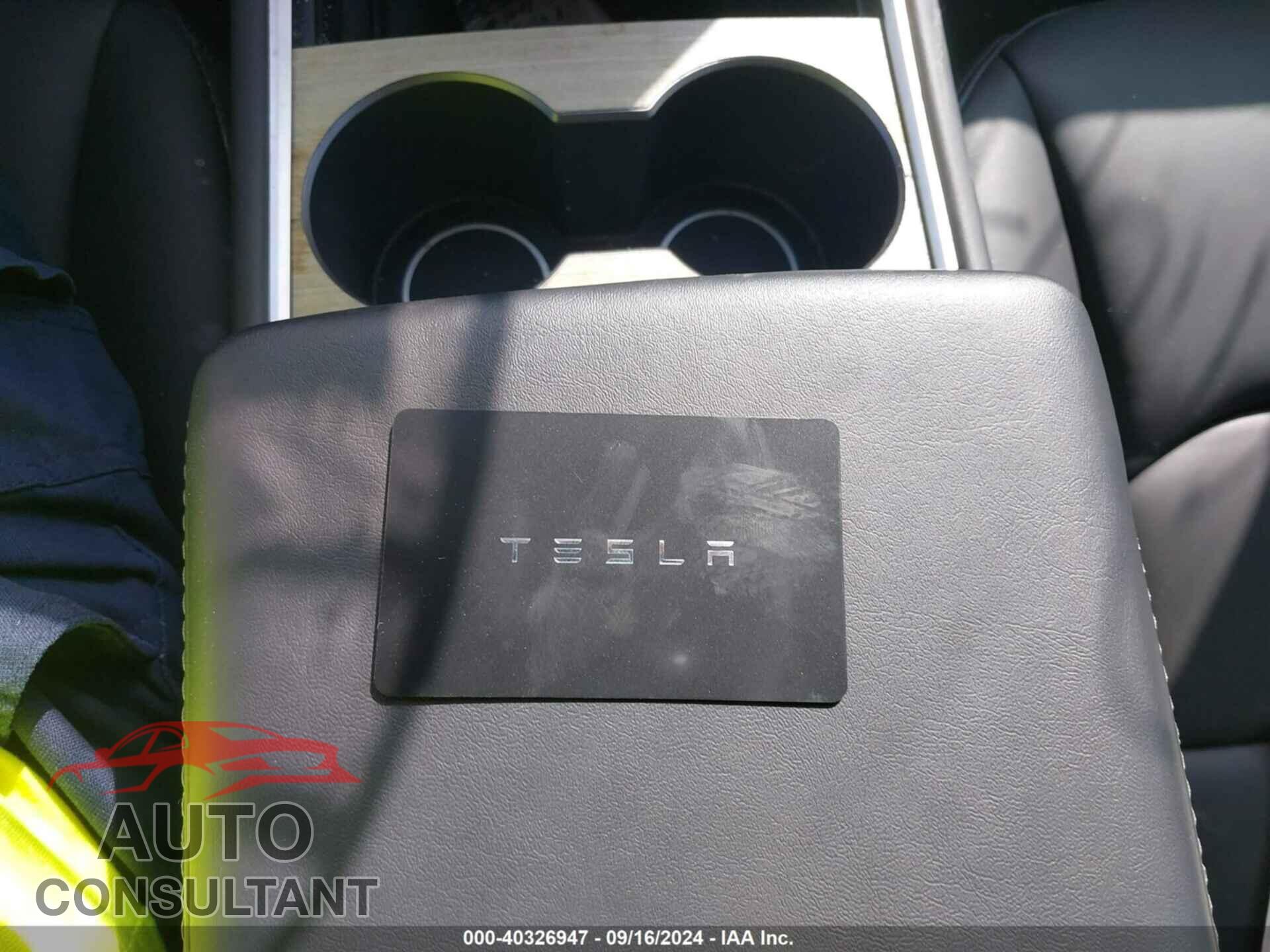 TESLA MODEL 3 2023 - 5YJ3E1EC0PF489003