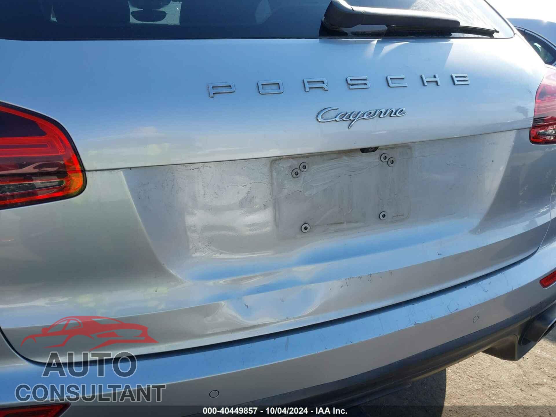 PORSCHE CAYENNE 2017 - WP1AA2A20HKA80556