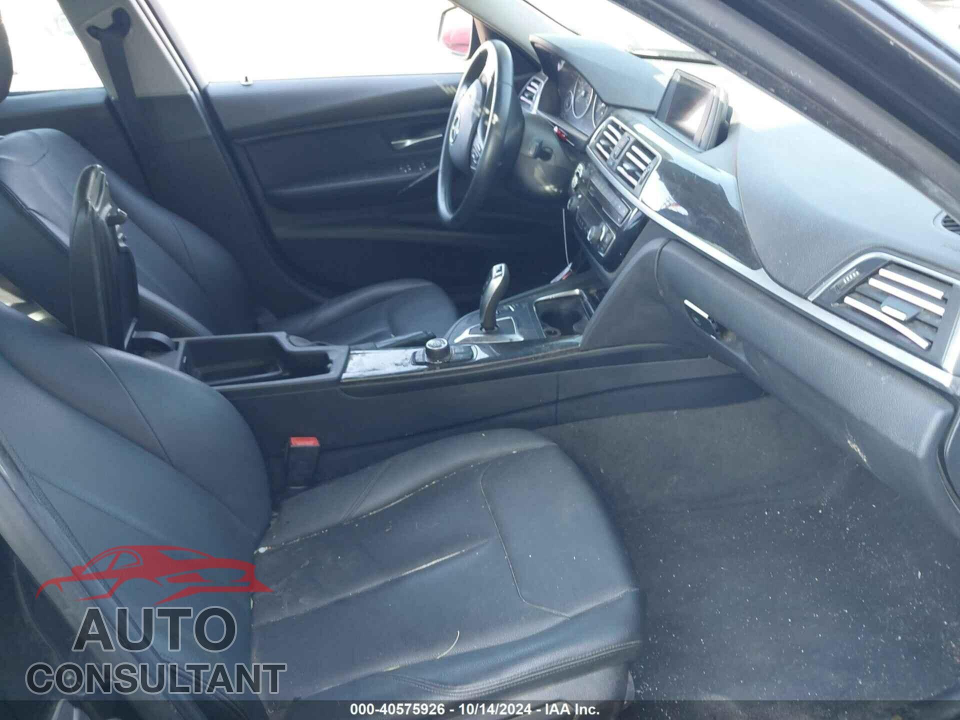 BMW 320I 2016 - WBA8E1G59GNU11029