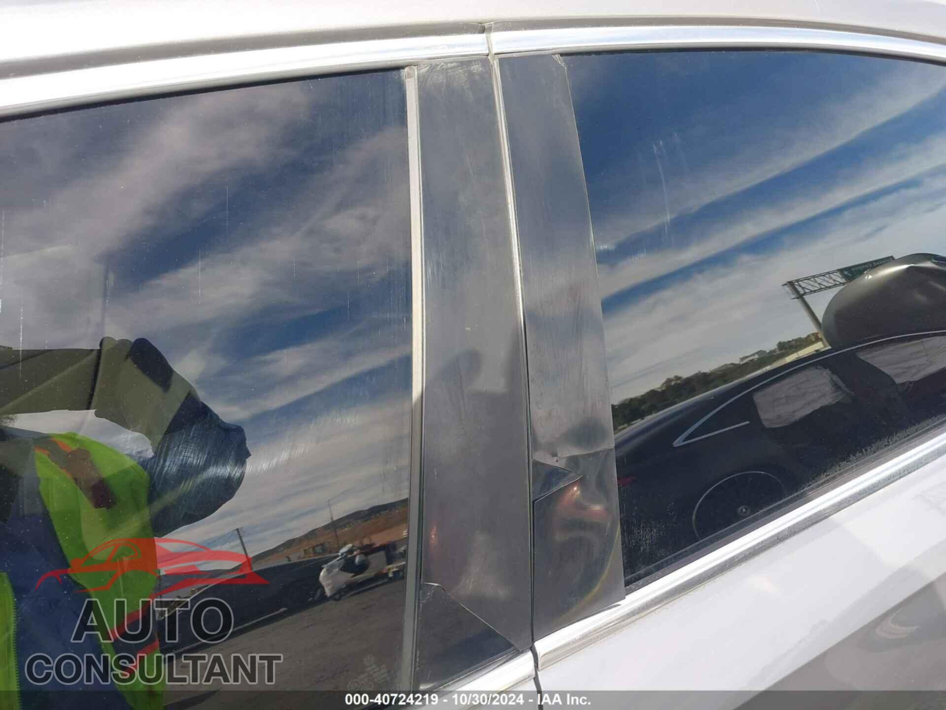VOLKSWAGEN PASSAT 2012 - 1VWCN7A31CC063639