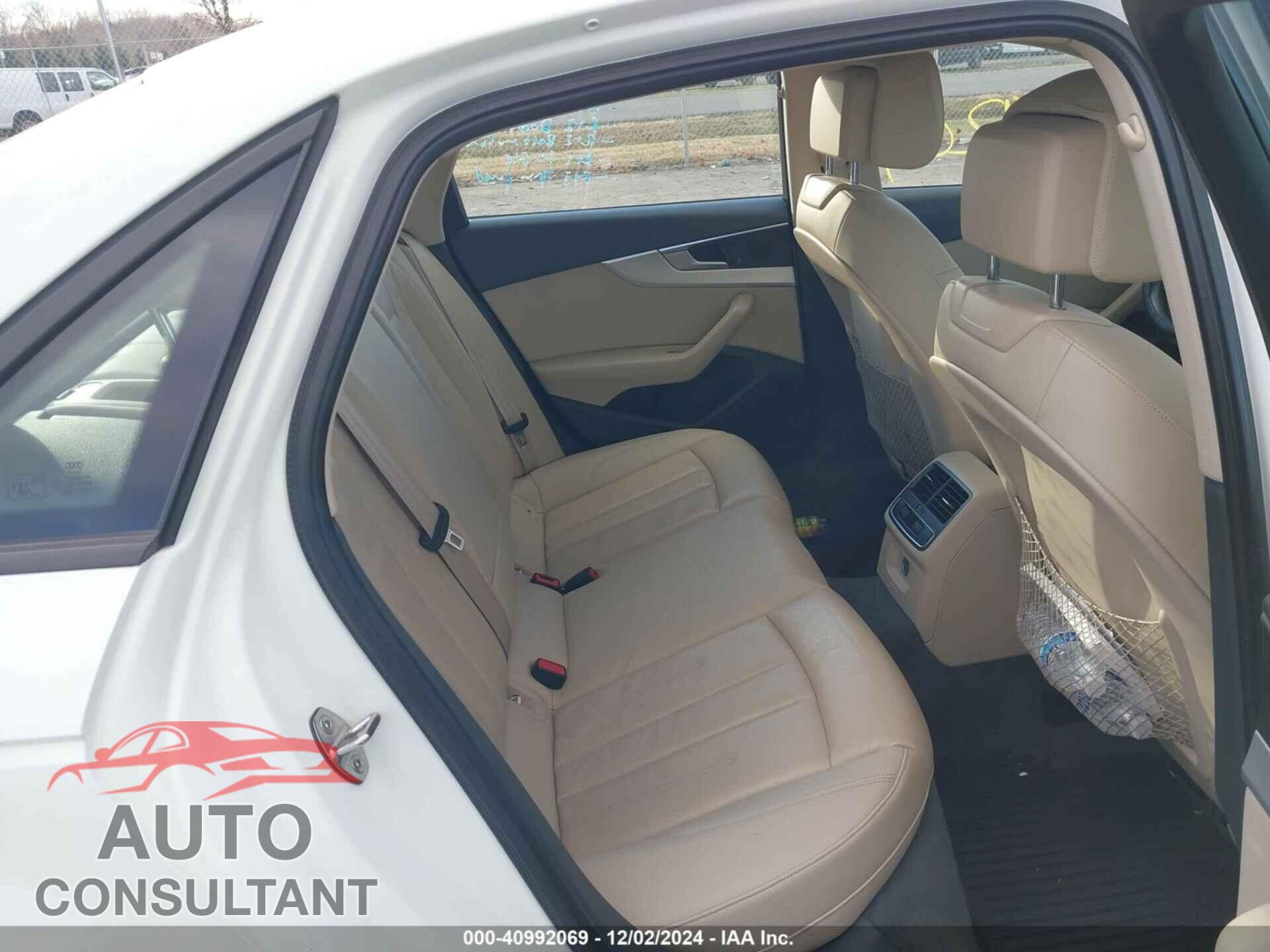 AUDI A4 2018 - WAUDNAF43JA140877