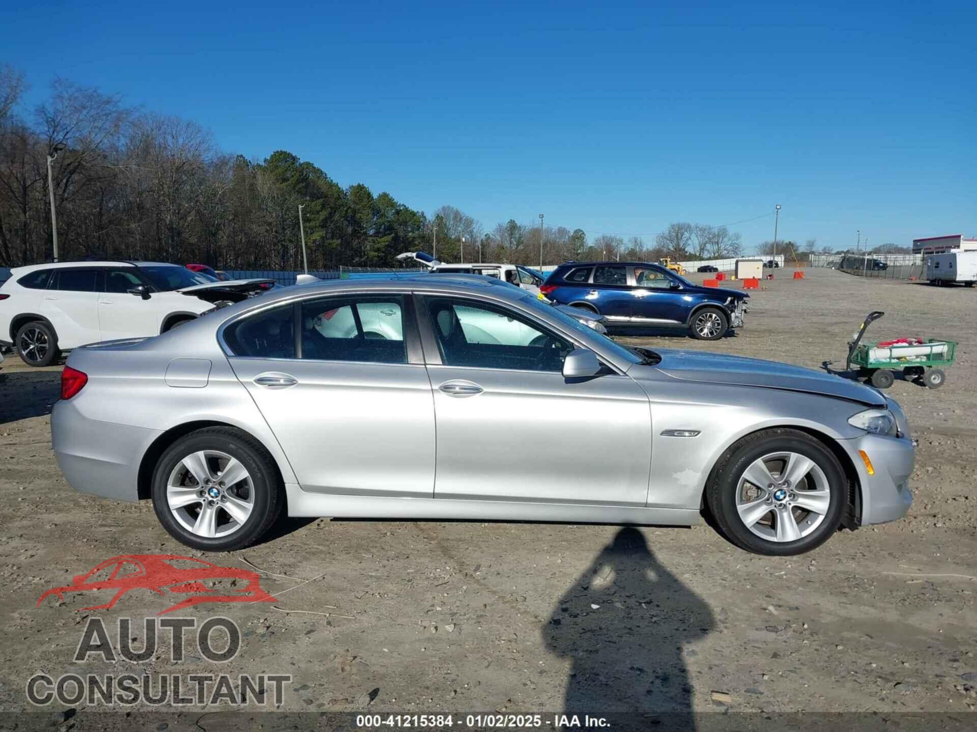 BMW 528I 2013 - WBAXG5C5XDD233720