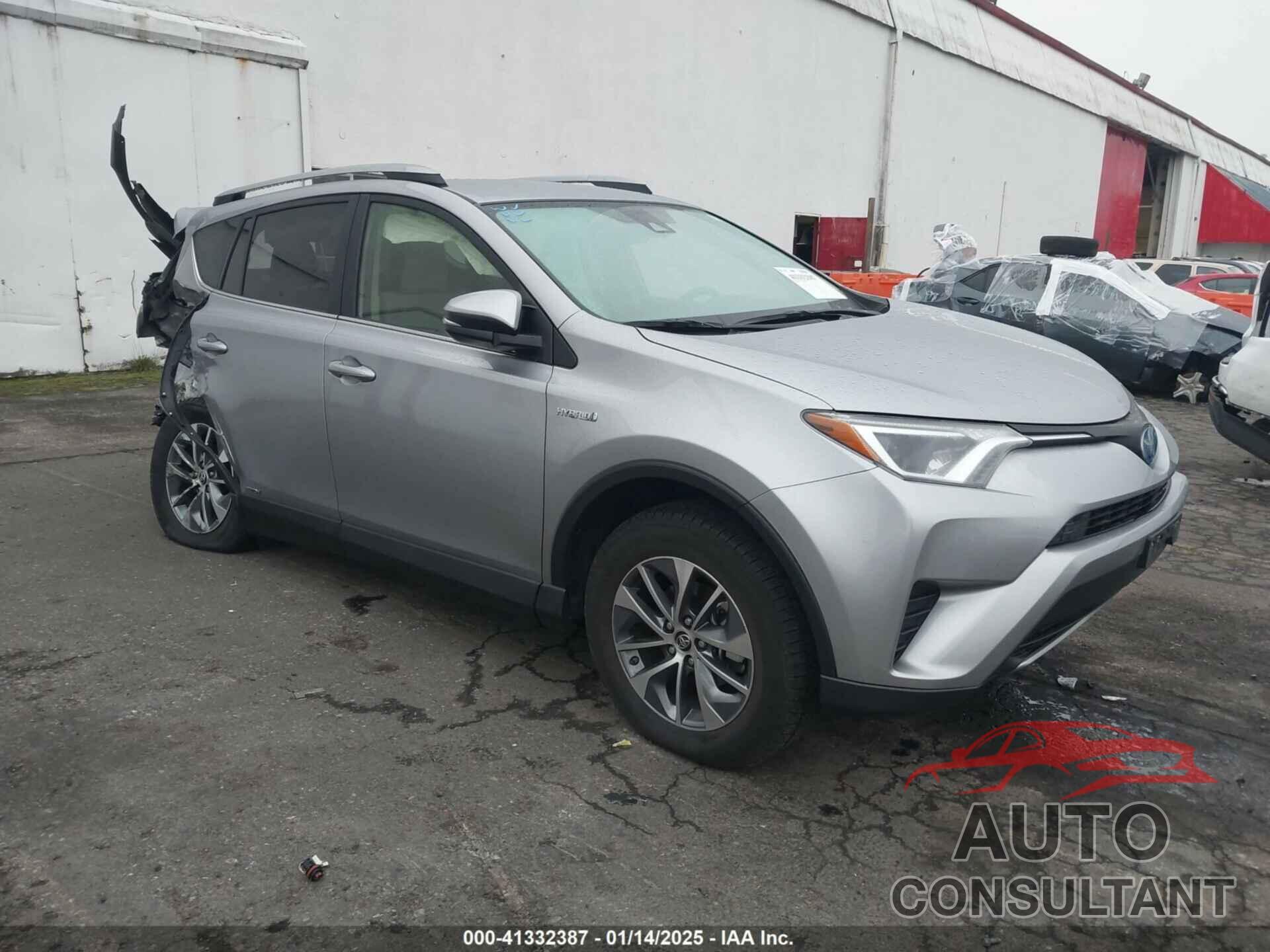 TOYOTA RAV4 HYBRID 2018 - JTMRJREV6JD180561