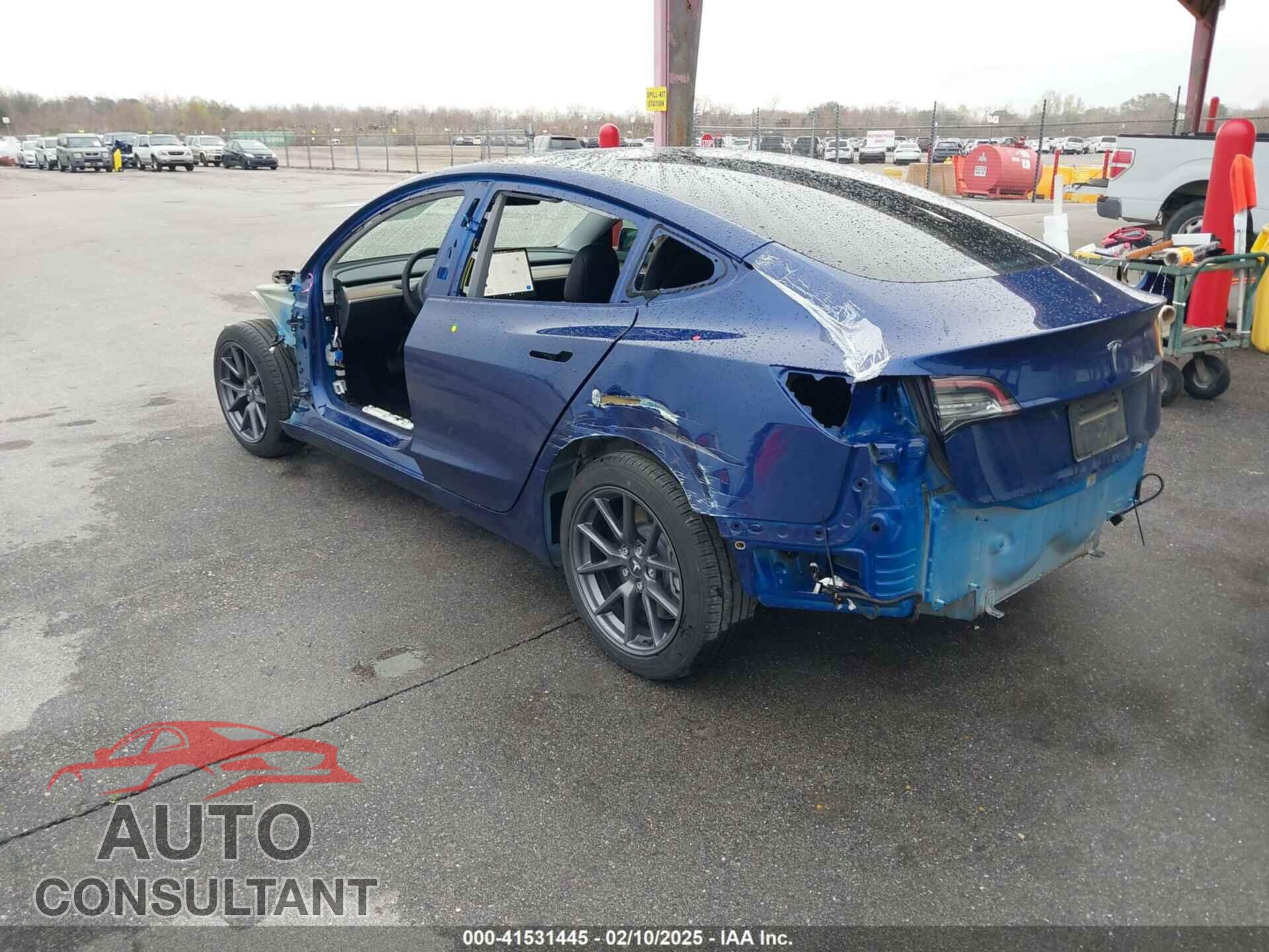 TESLA MODEL 3 2021 - 5YJ3E1EA5MF027613