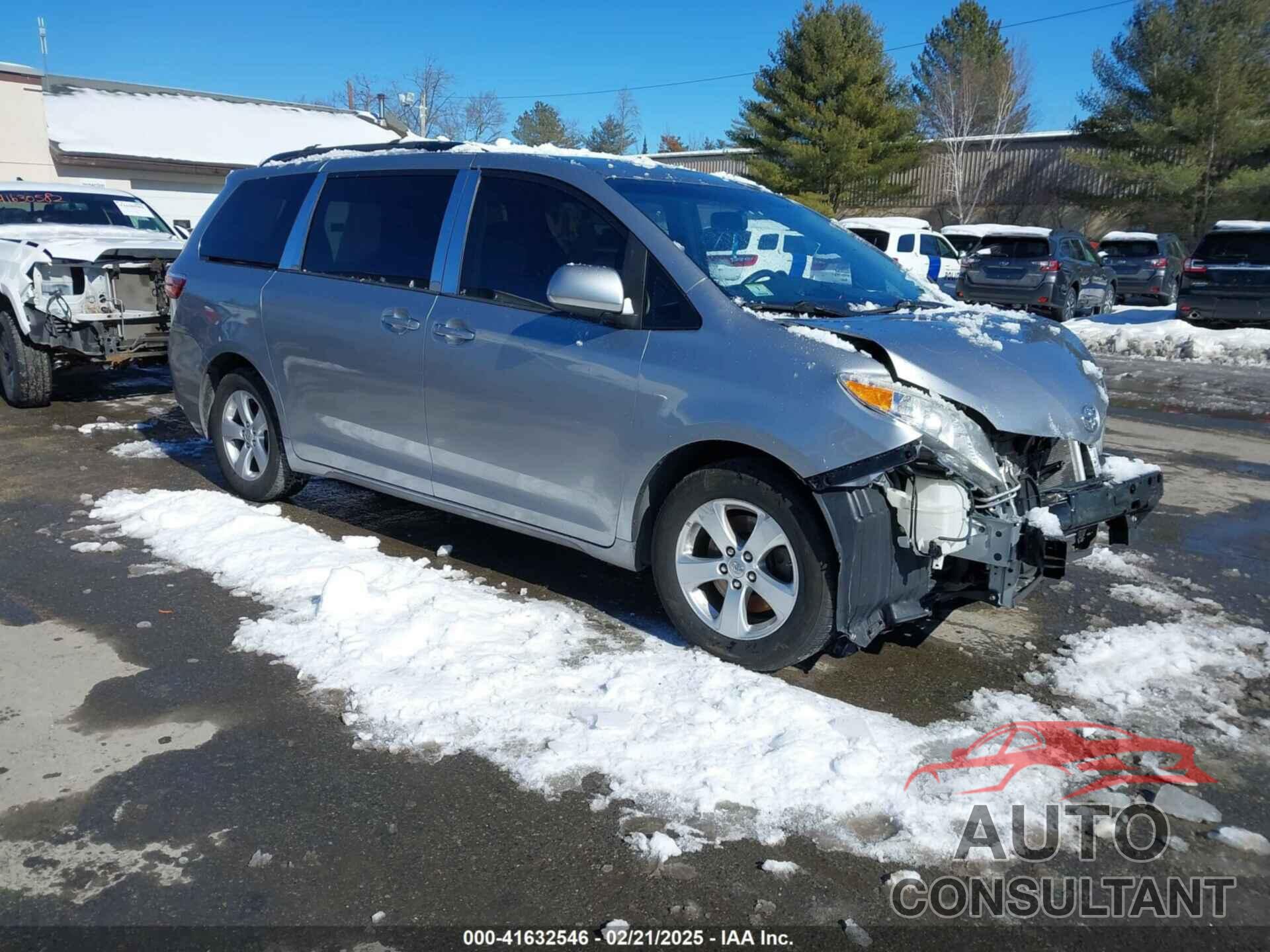 TOYOTA SIENNA 2017 - 5TDKZ3DC1HS858686