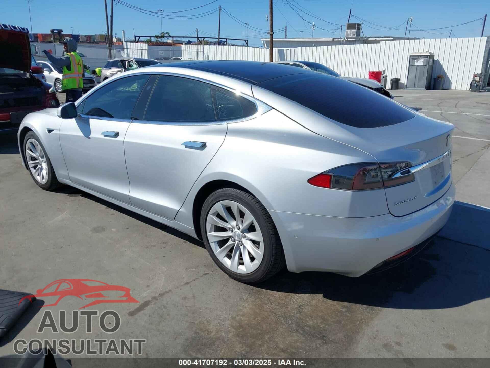 TESLA MODEL S 2016 - 5YJSA1E17GF171143