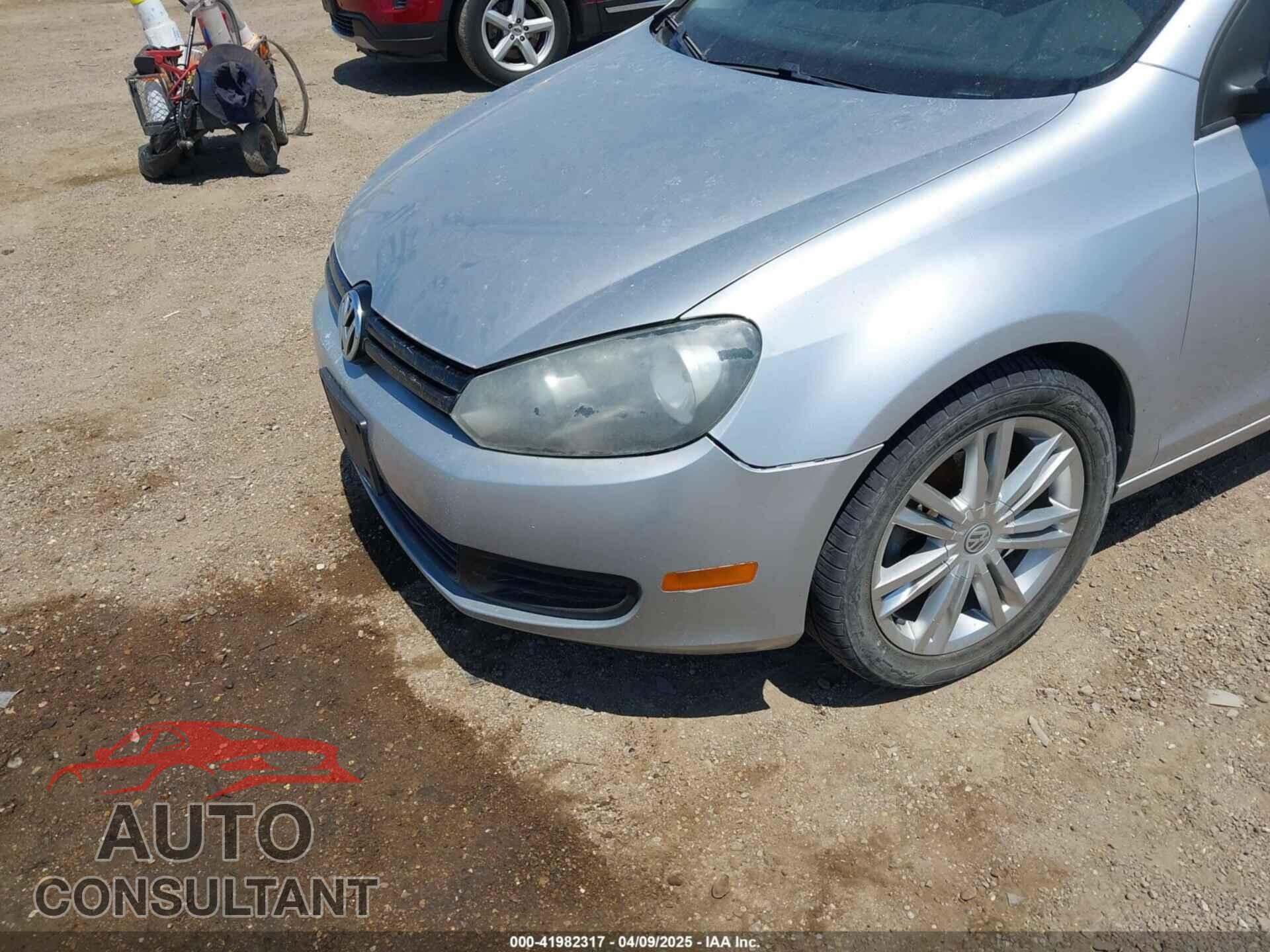 VOLKSWAGEN GOLF 2013 - WVWDB7AJ7DW141341