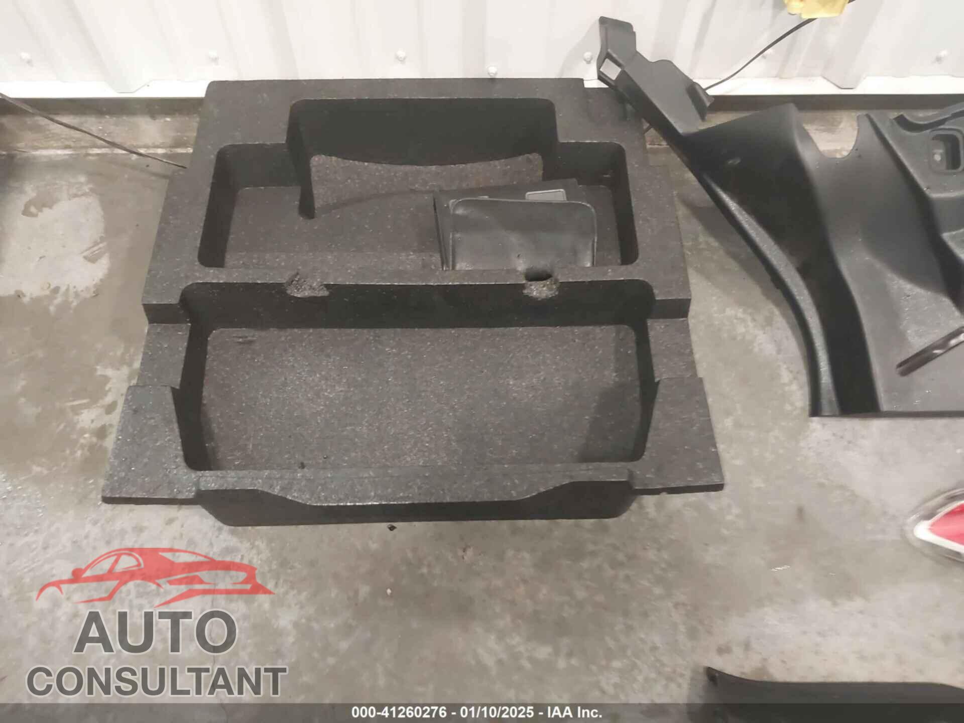 SUBARU FORESTER 2017 - JF2SJGEC4HH409733