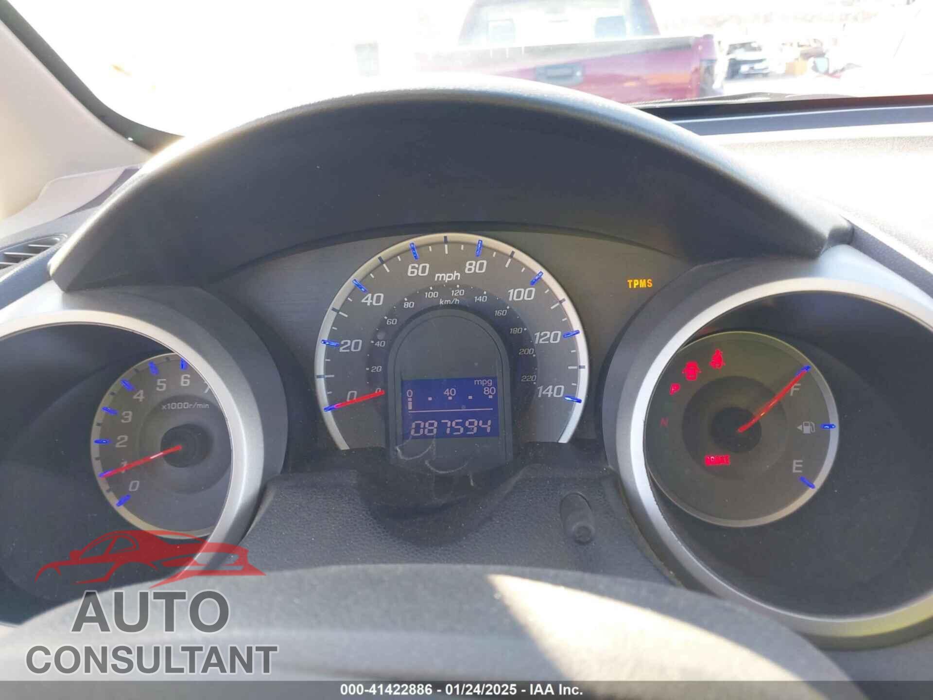 HONDA FIT 2013 - JHMGE8H32DC083186