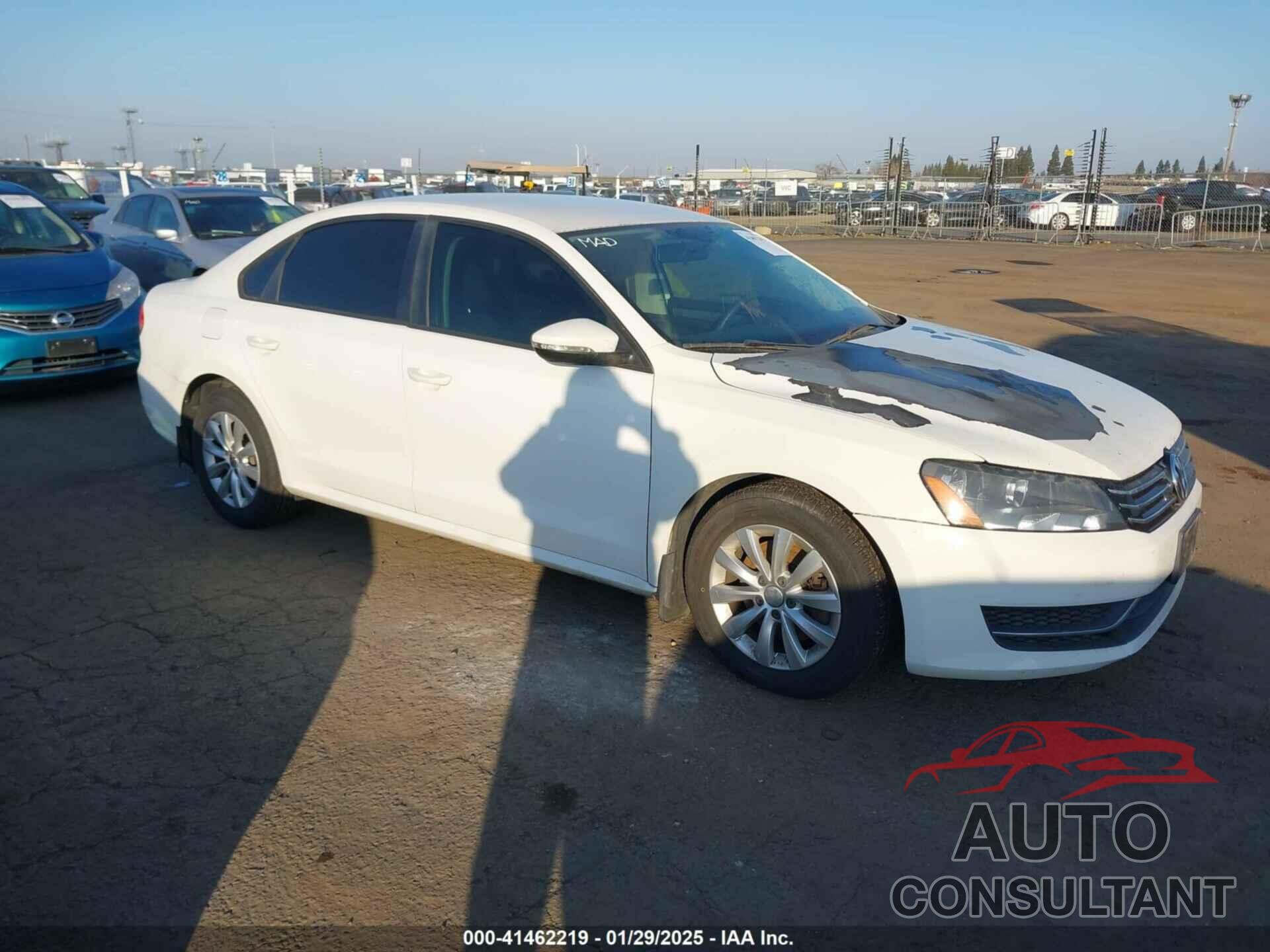 VOLKSWAGEN PASSAT 2012 - 1VWAP7A33CC014590