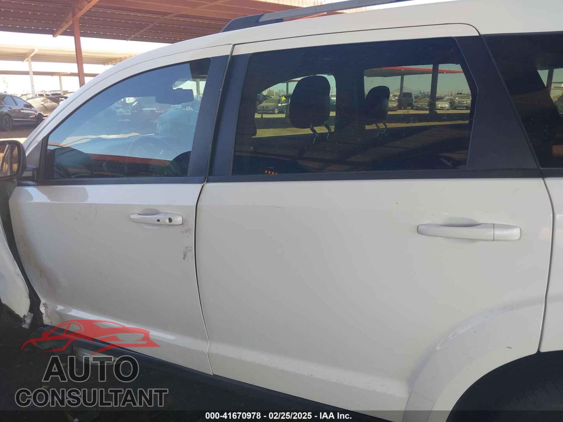 DODGE JOURNEY 2017 - 3C4PDCBG4HT675914
