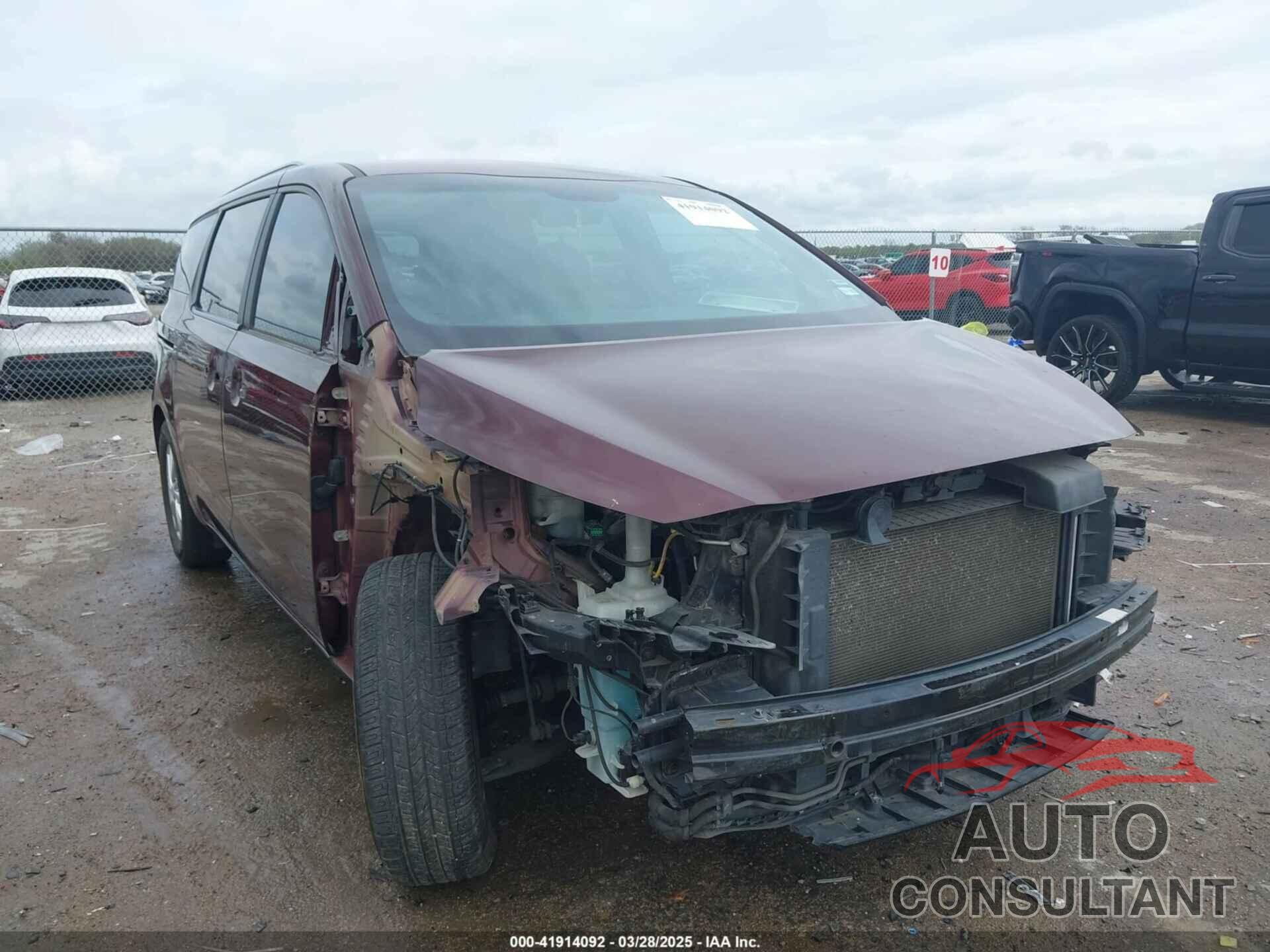 KIA SEDONA 2017 - KNDMB5C16H6237873