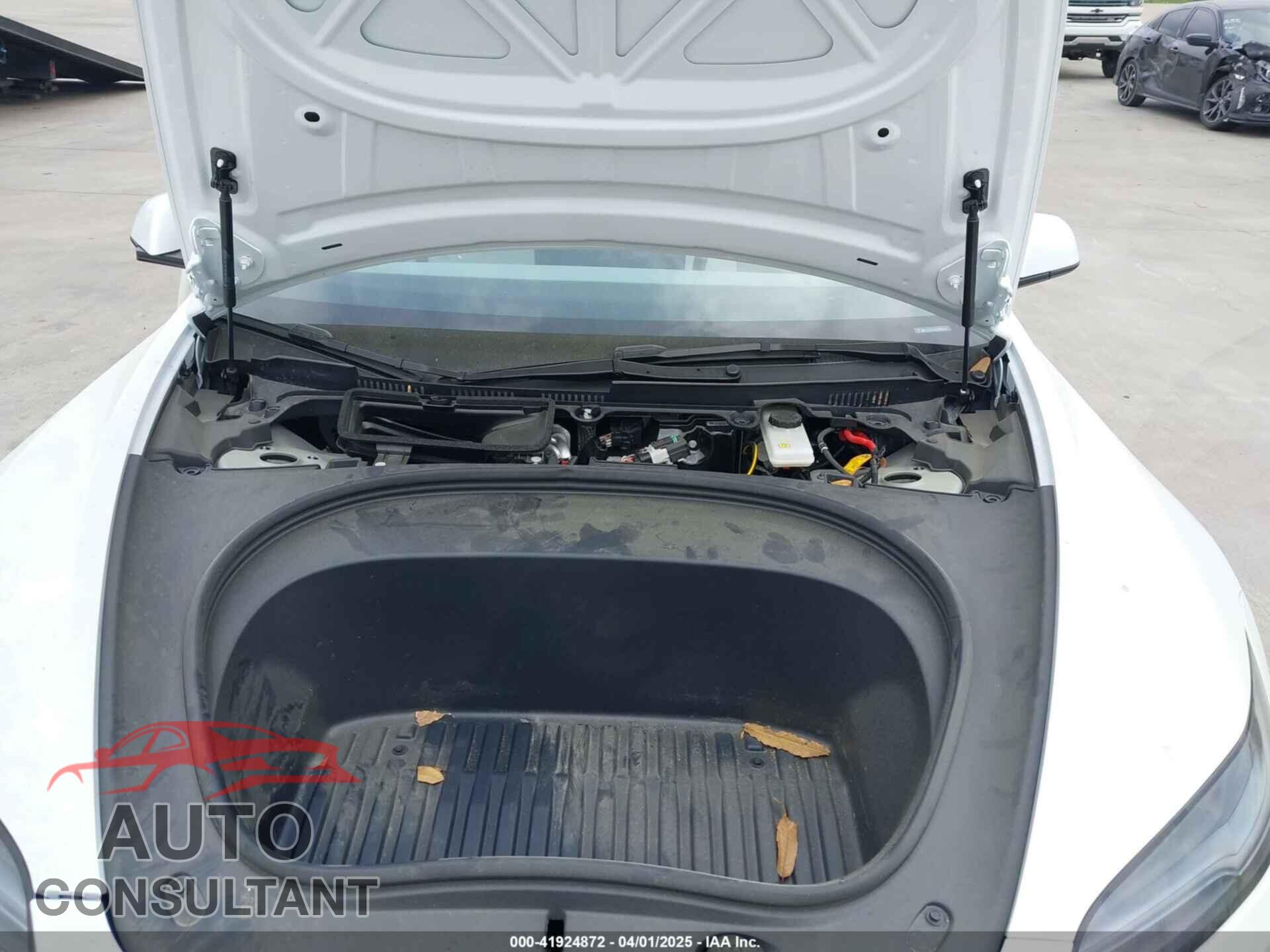 TESLA MODEL 3 2024 - 5YJ3E1EA4RF865607