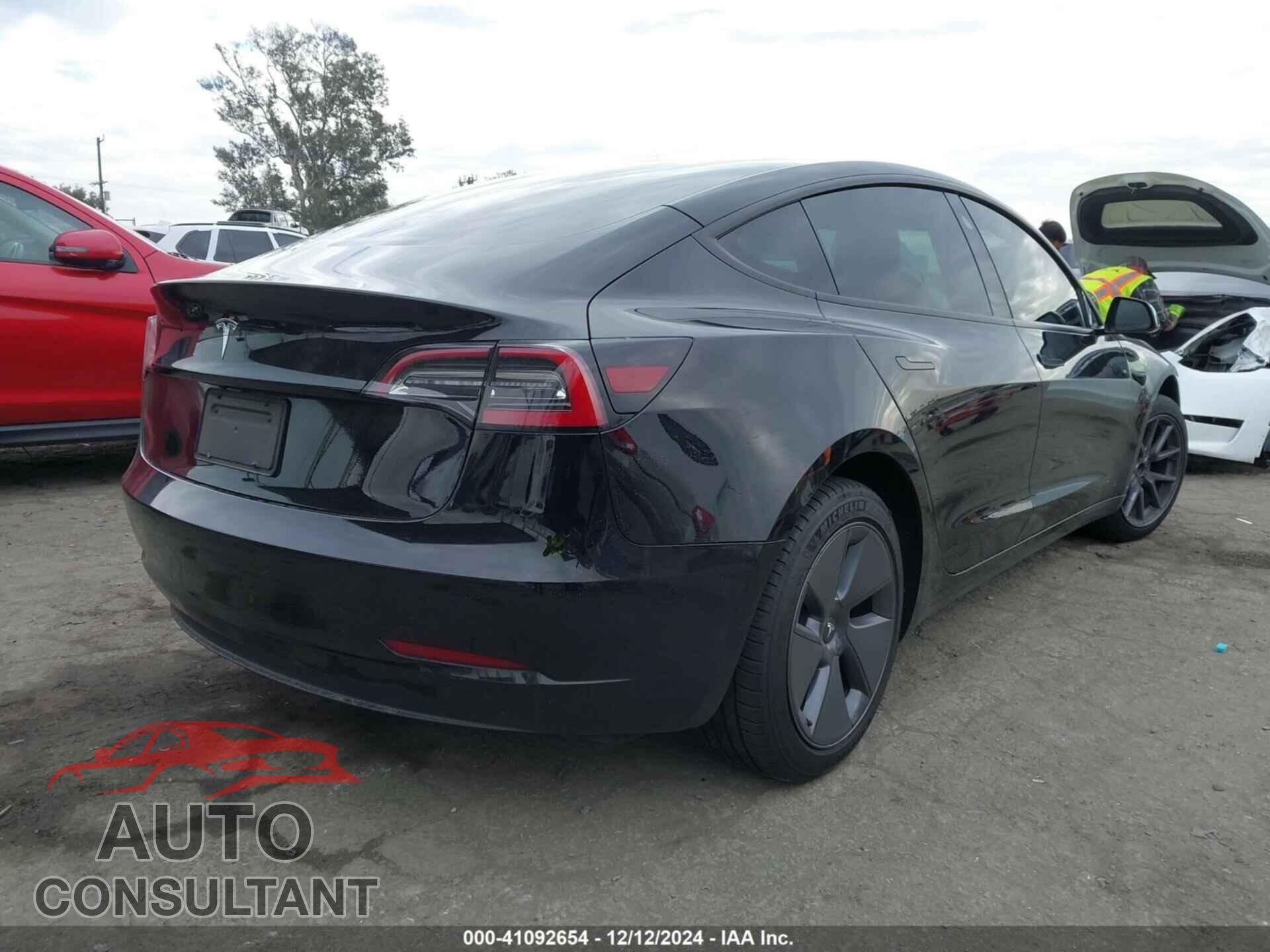 TESLA MODEL 3 2023 - 5YJ3E1EA9PF393899