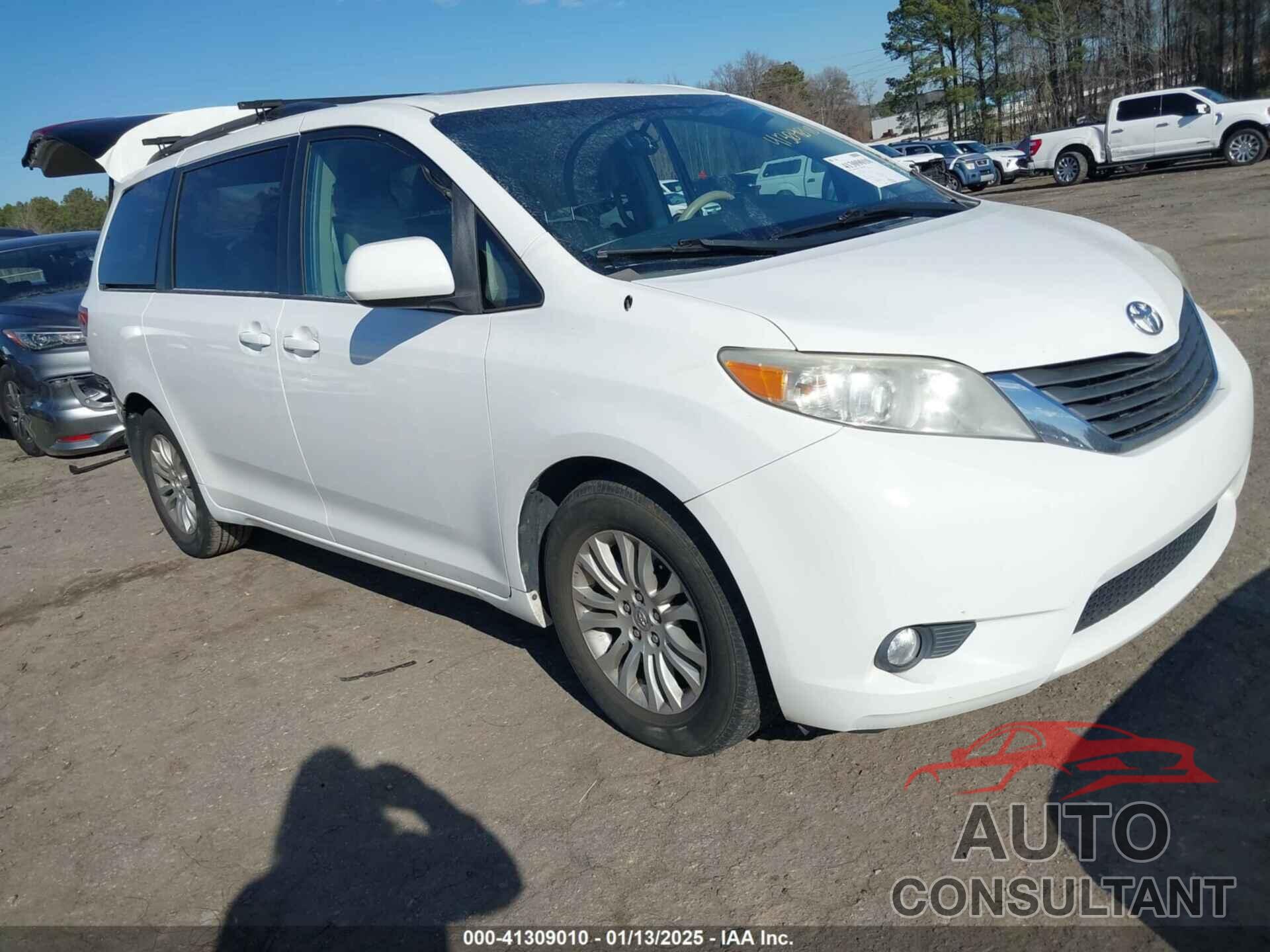 TOYOTA SIENNA 2013 - 5TDYK3DC0DS400016