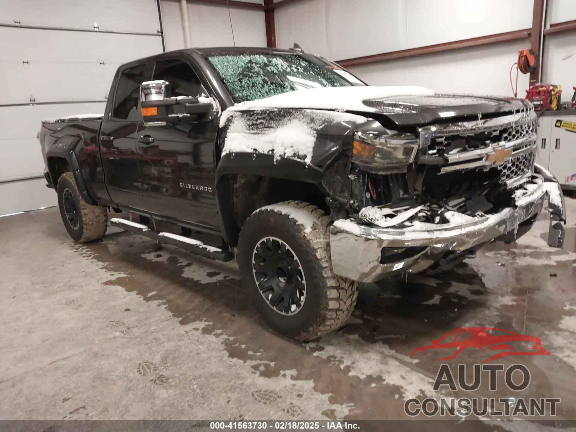 CHEVROLET SILVERADO 1500 2015 - 1GCVKREH4FZ198184