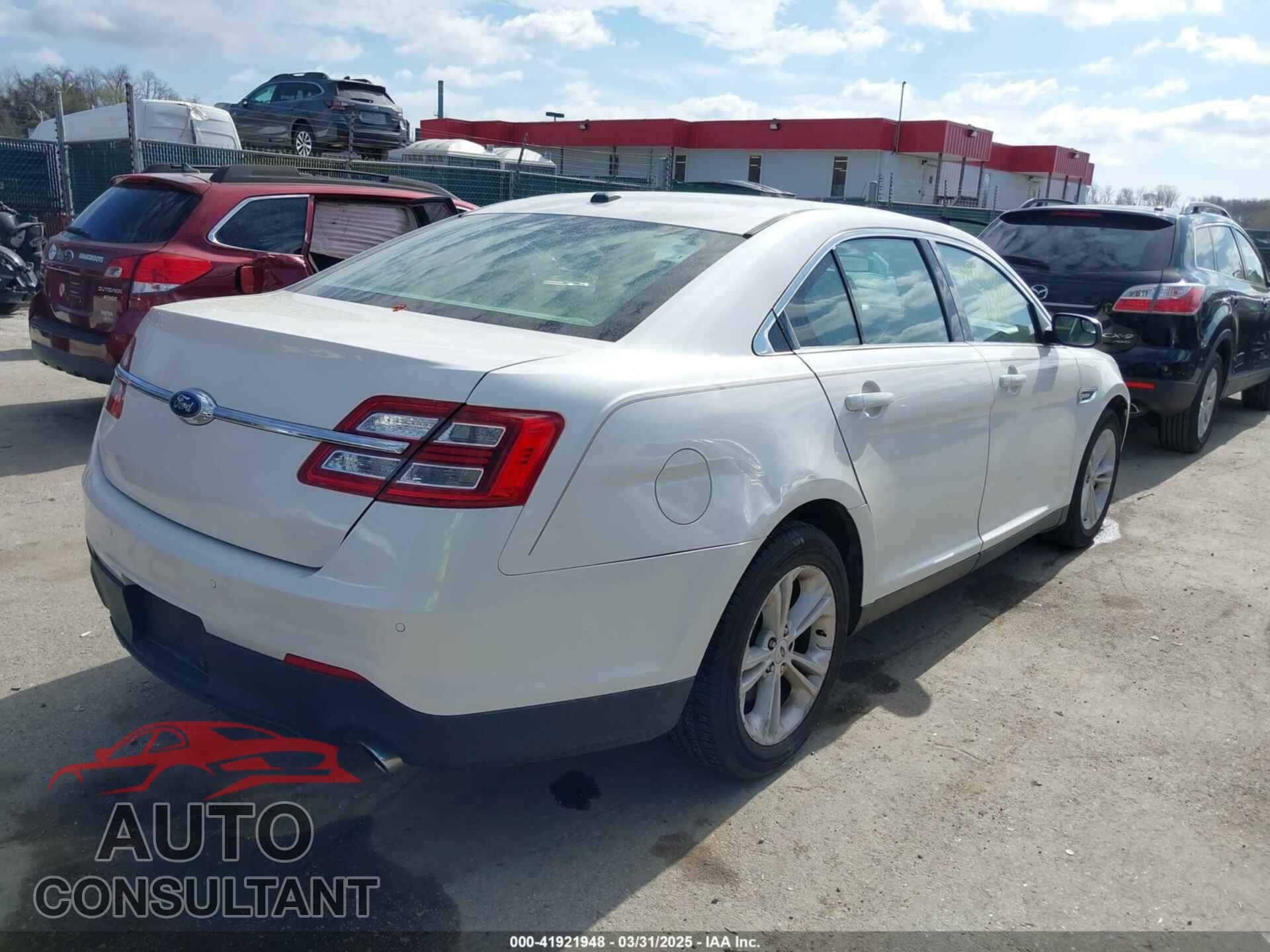 FORD TAURUS 2015 - 1FAHP2E89FG157878