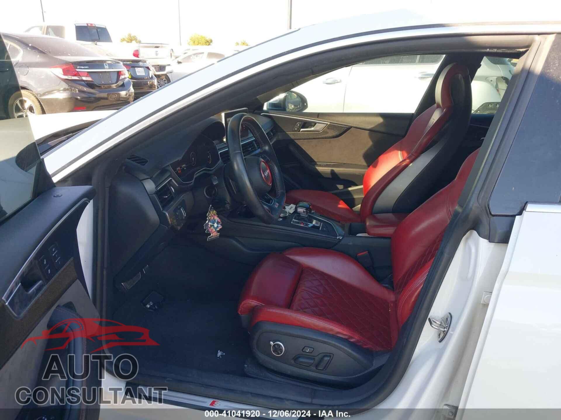 AUDI S5 2018 - WAUB4CF5XJA095841