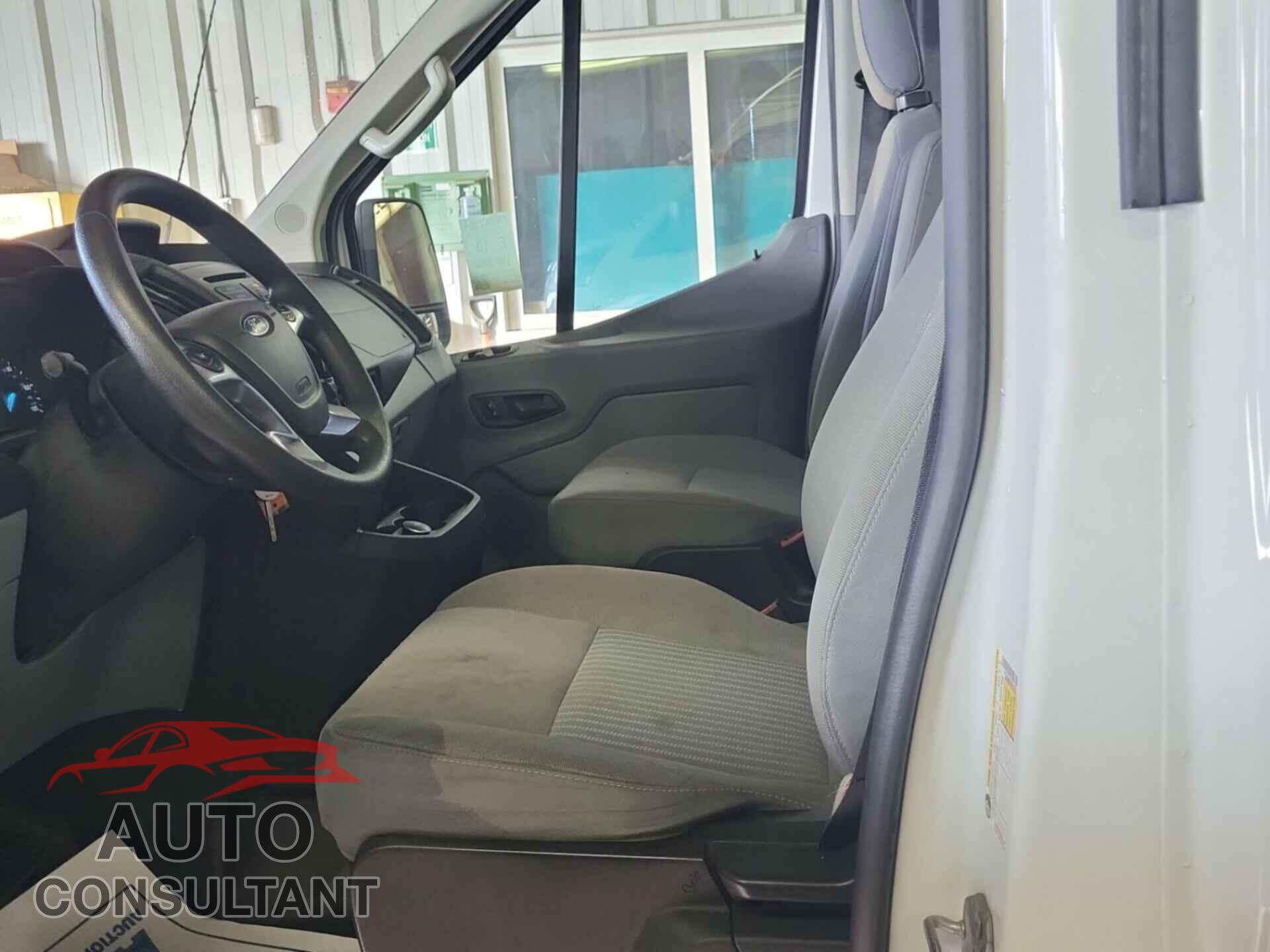 FORD TRANSIT-250 2018 - 1FTYR2CM9JKB47670