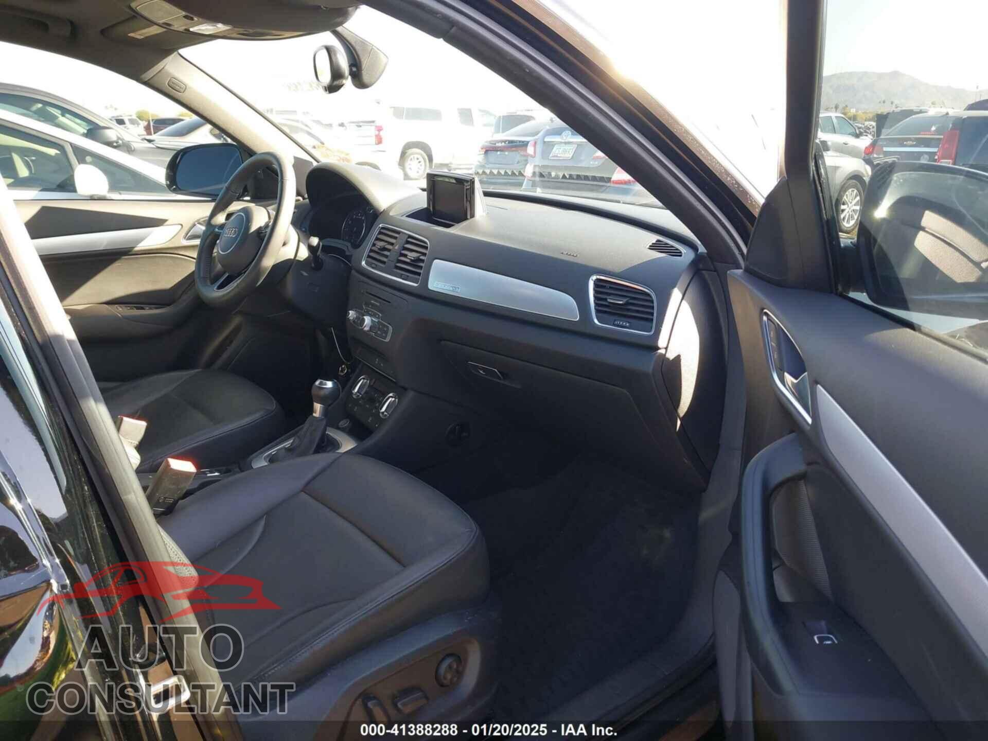 AUDI Q3 2015 - WA1EFCFS2FR011434
