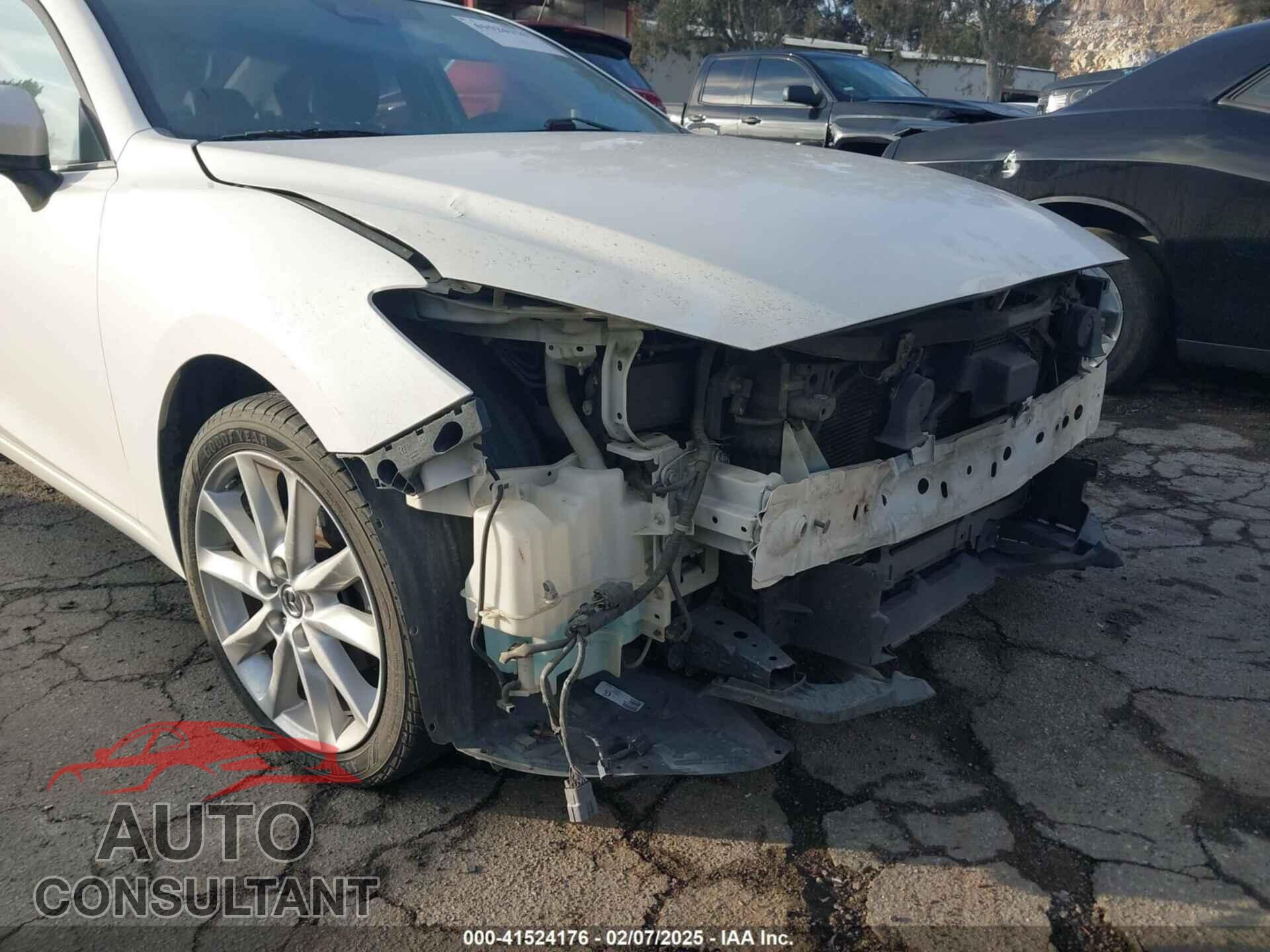 MAZDA MAZDA3 2017 - 3MZBN1W33HM130555