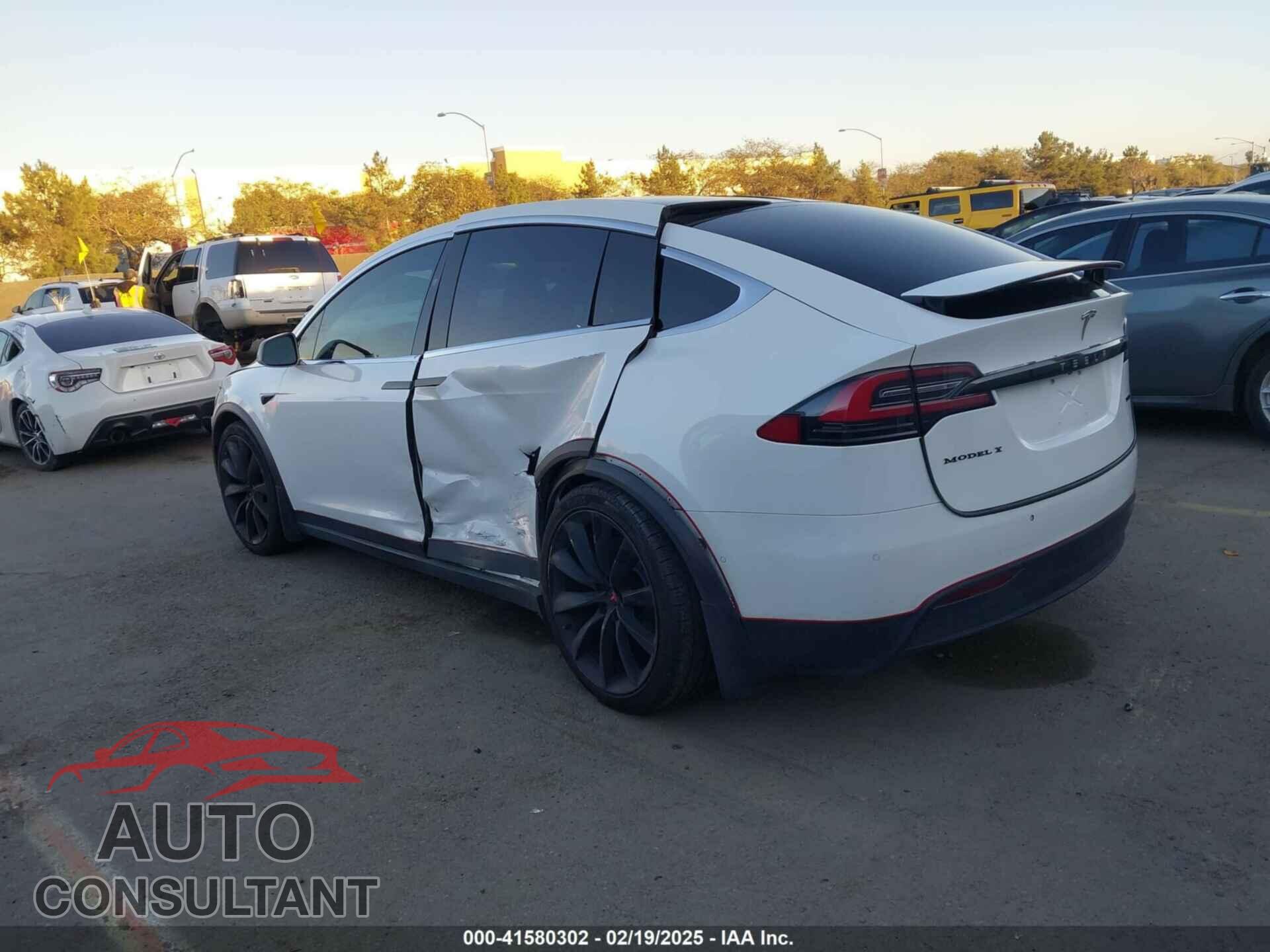 TESLA MODEL X 2017 - 5YJXCDE22HF042089