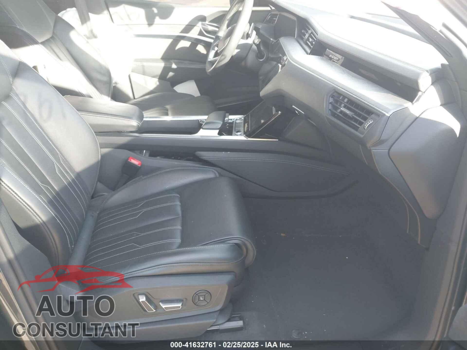 AUDI E-TRON 2019 - WA1VAAGE1KB006854