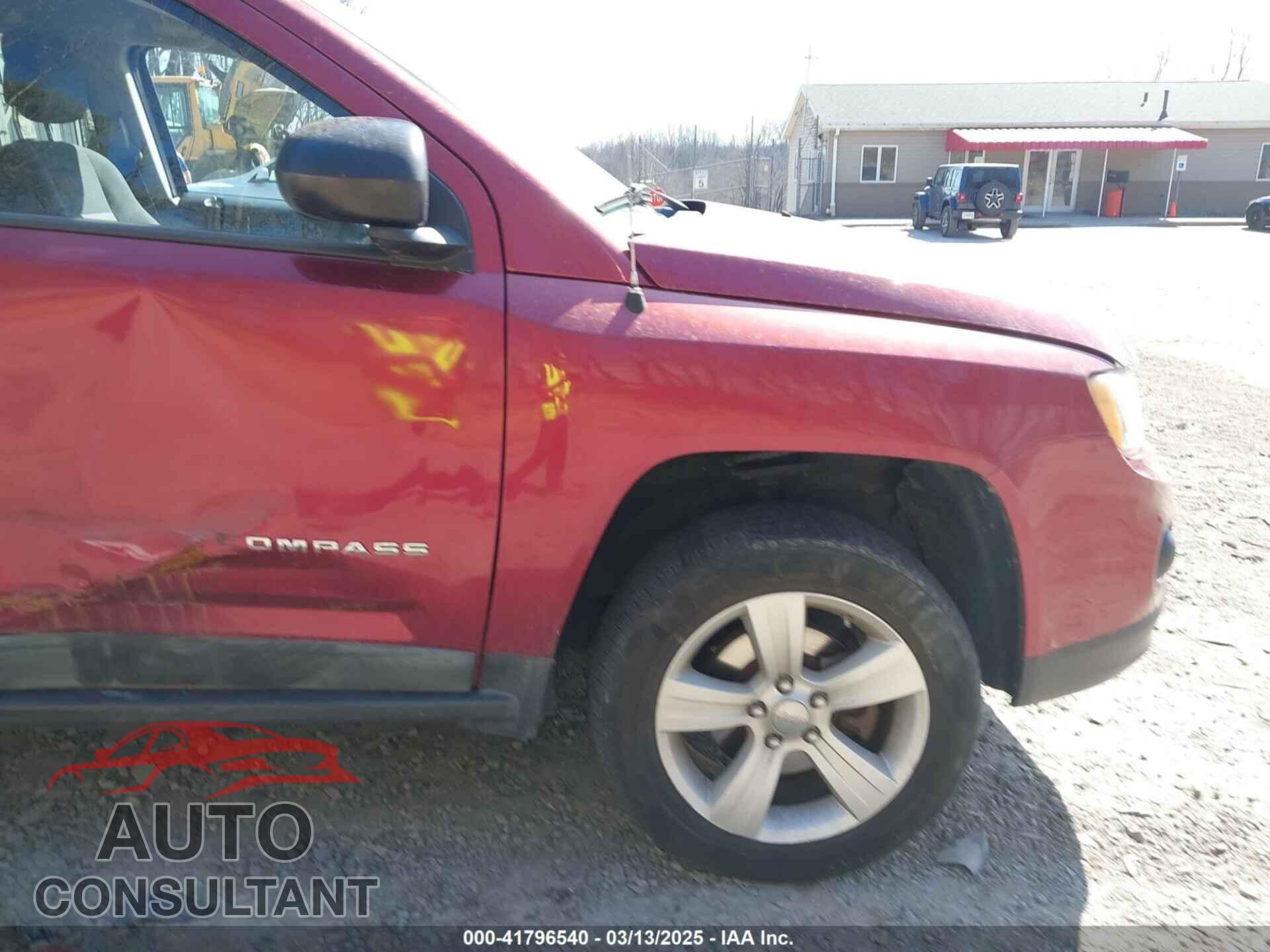 JEEP COMPASS 2011 - 1J4NF1FB5BD201790