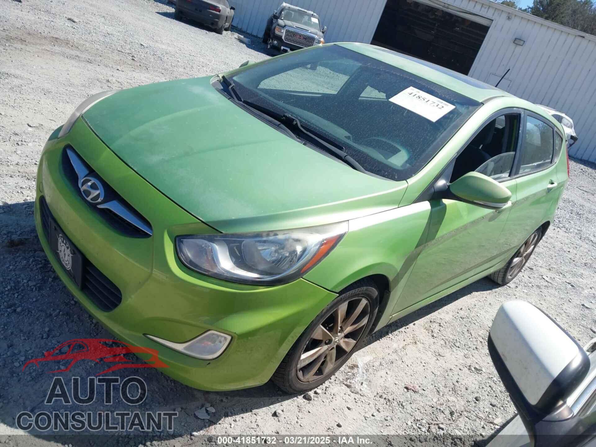 HYUNDAI ACCENT 2013 - KMHCU5AE4DU108768