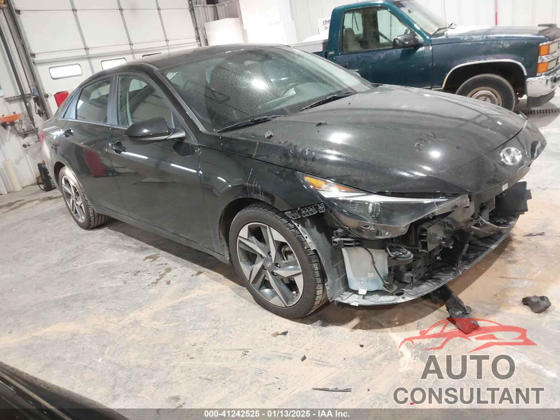 HYUNDAI ELANTRA 2023 - KMHLS4AG8PU604615