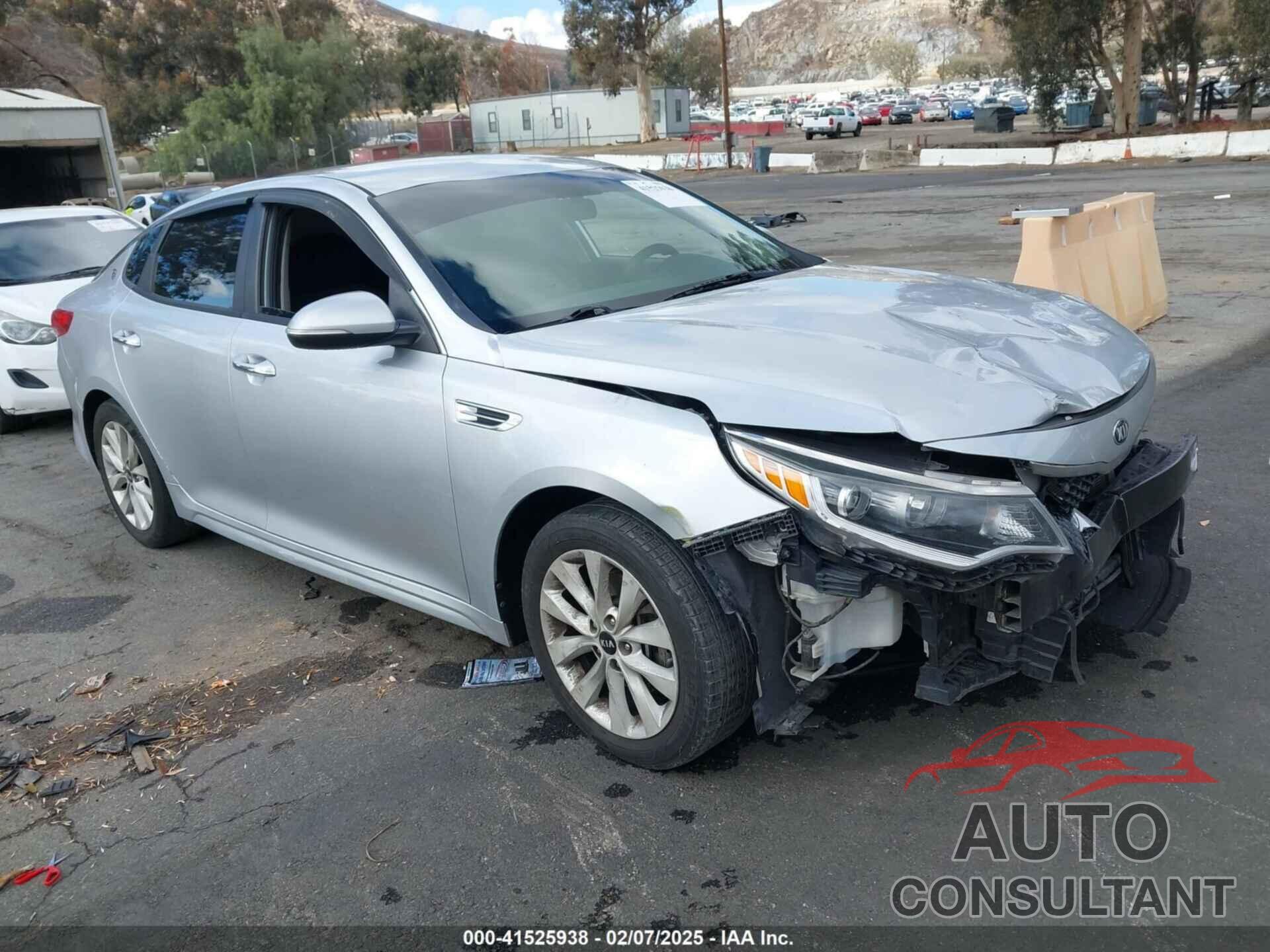 KIA OPTIMA 2018 - 5XXGT4L33JG268995