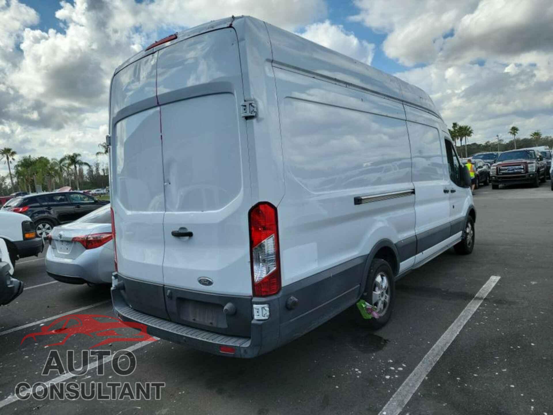 FORD TRANSIT 2017 - 1FTYR3XM9HKA61382