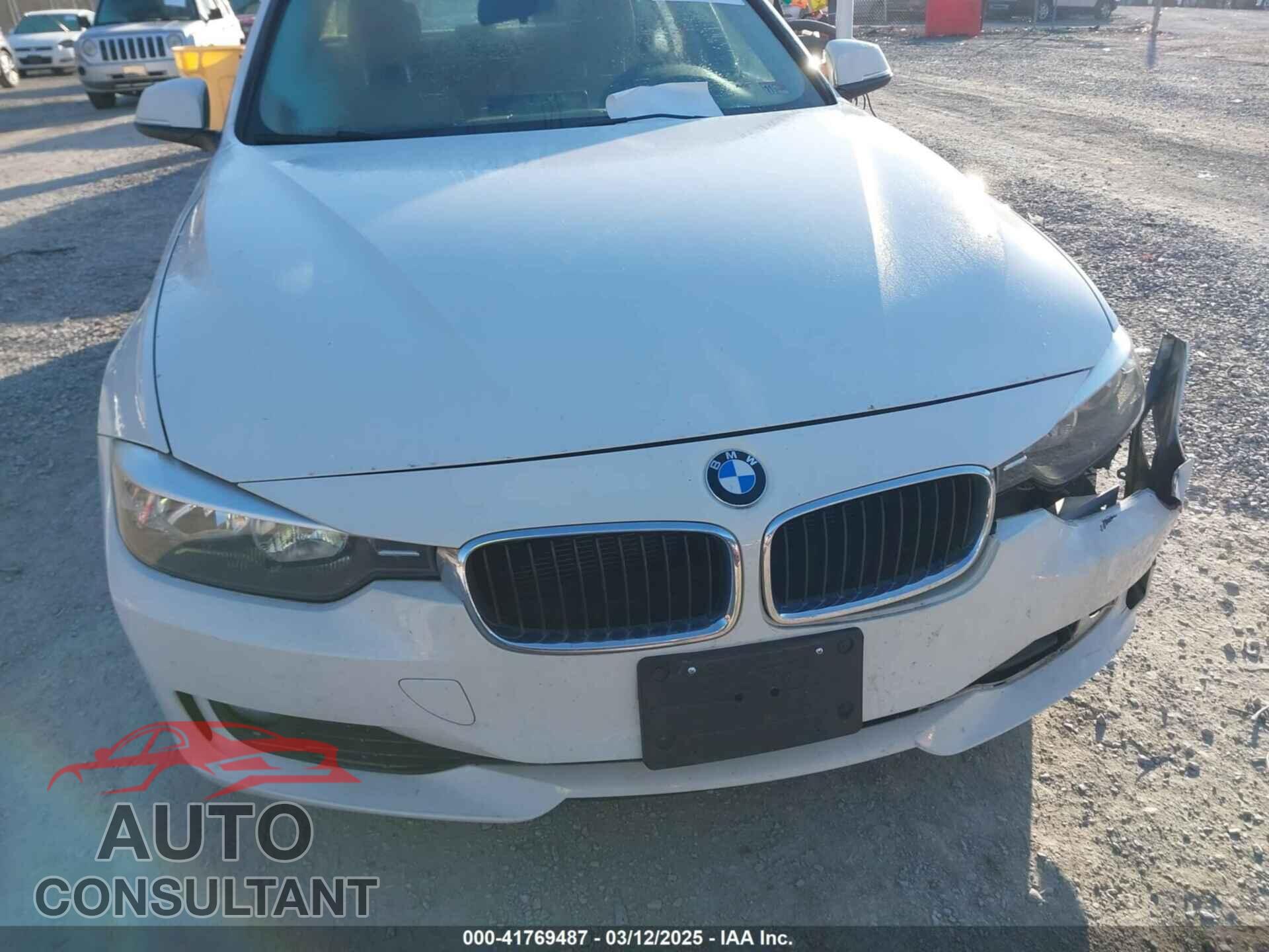 BMW 320I 2014 - WBA3C3G52ENS72631