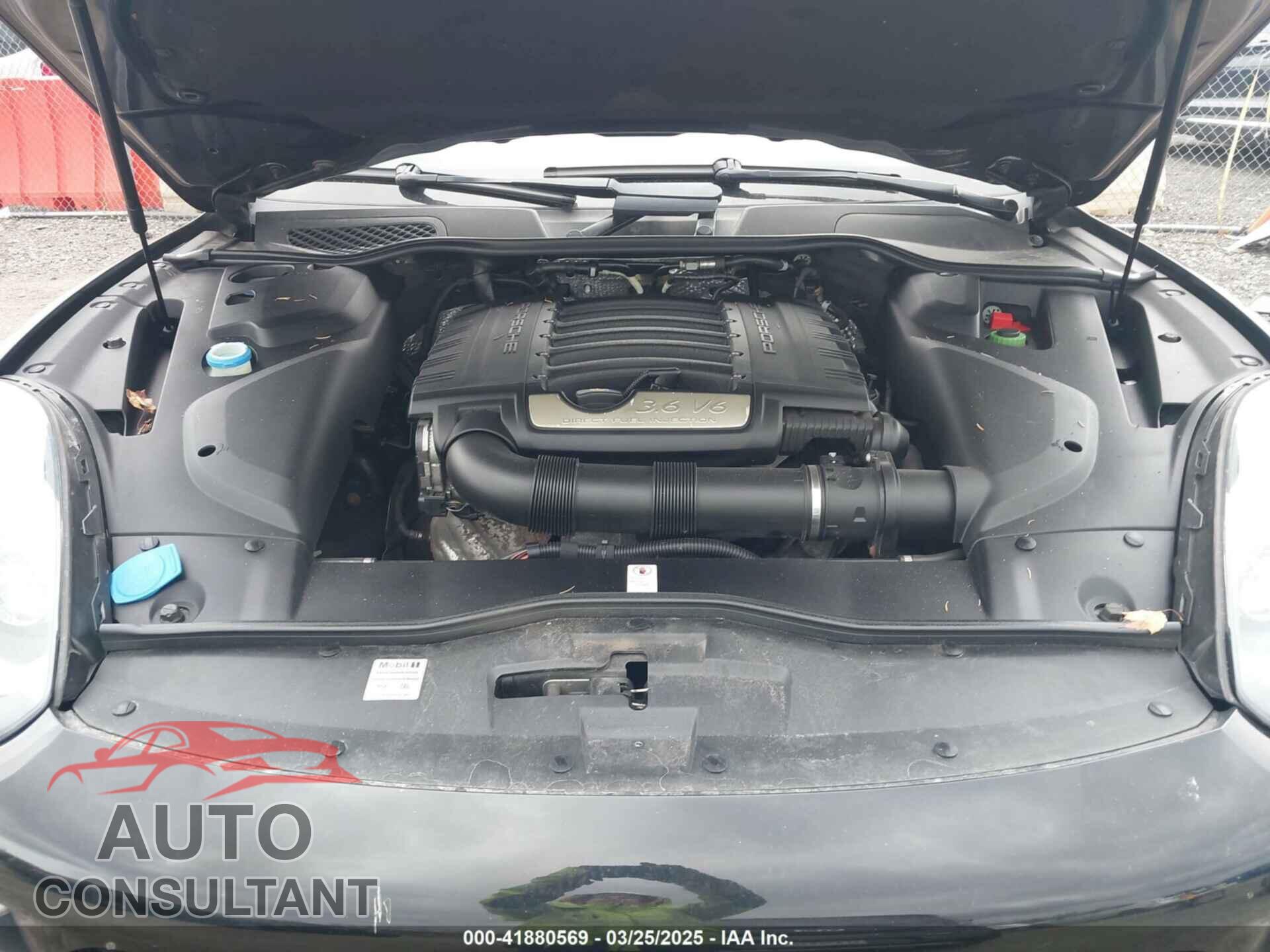 PORSCHE CAYENNE 2016 - WP1AA2A23GKA08037
