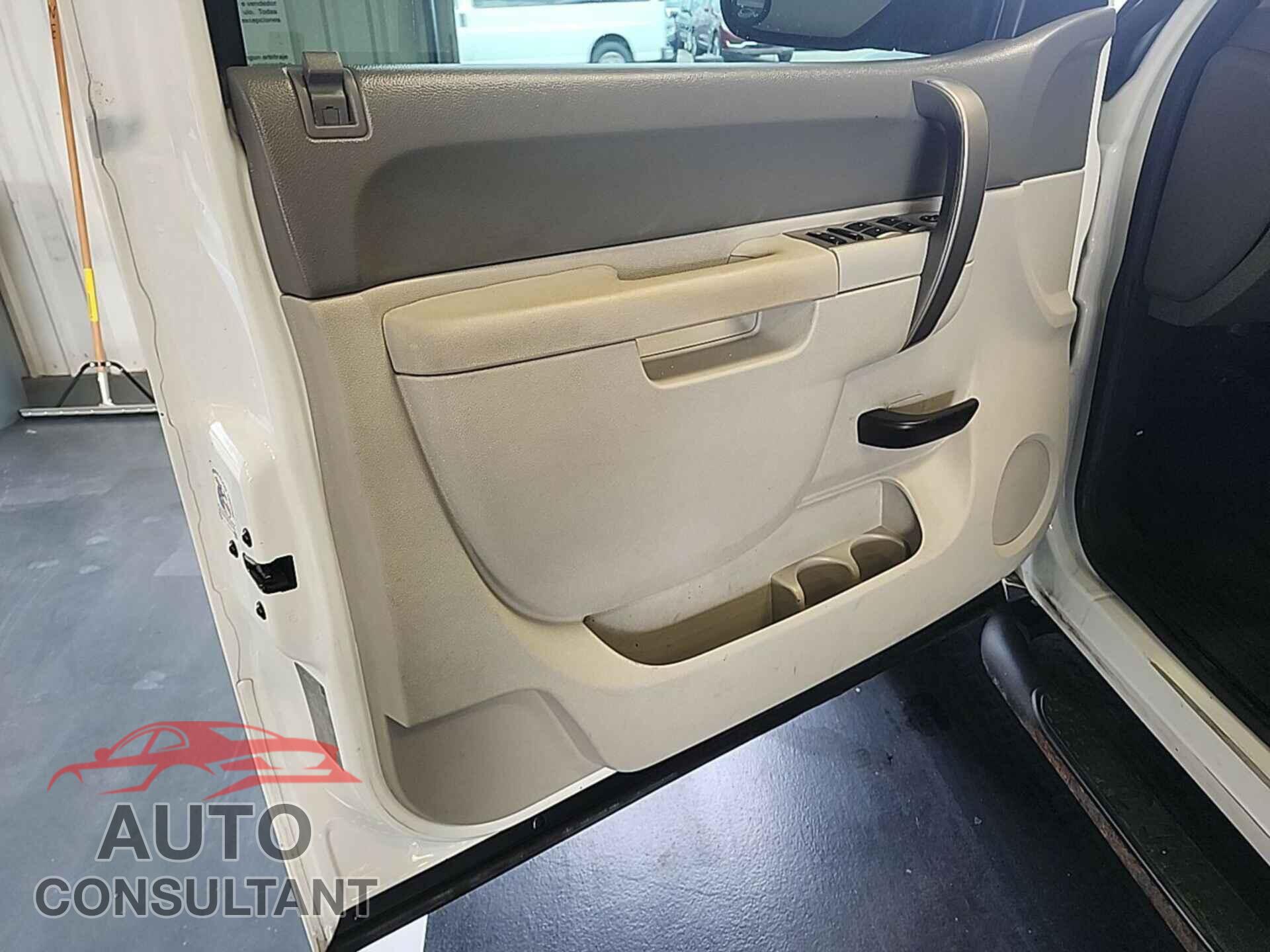 CHEVROLET SILVERADO 2012 - 1GCPKPE73CF124790