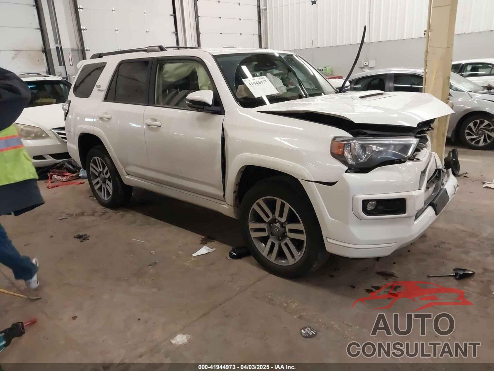 TOYOTA 4RUNNER 2022 - JTESU5JR6N5989032