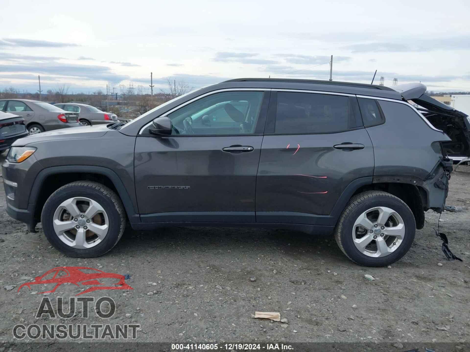 JEEP COMPASS 2019 - 3C4NJDBB8KT598496