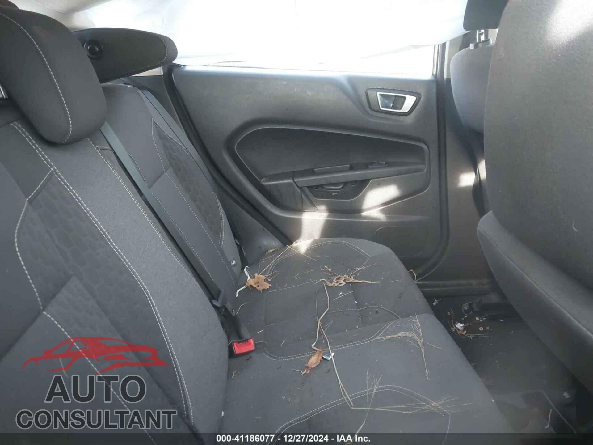 FORD FIESTA 2015 - 3FADP4EJ7FM120475