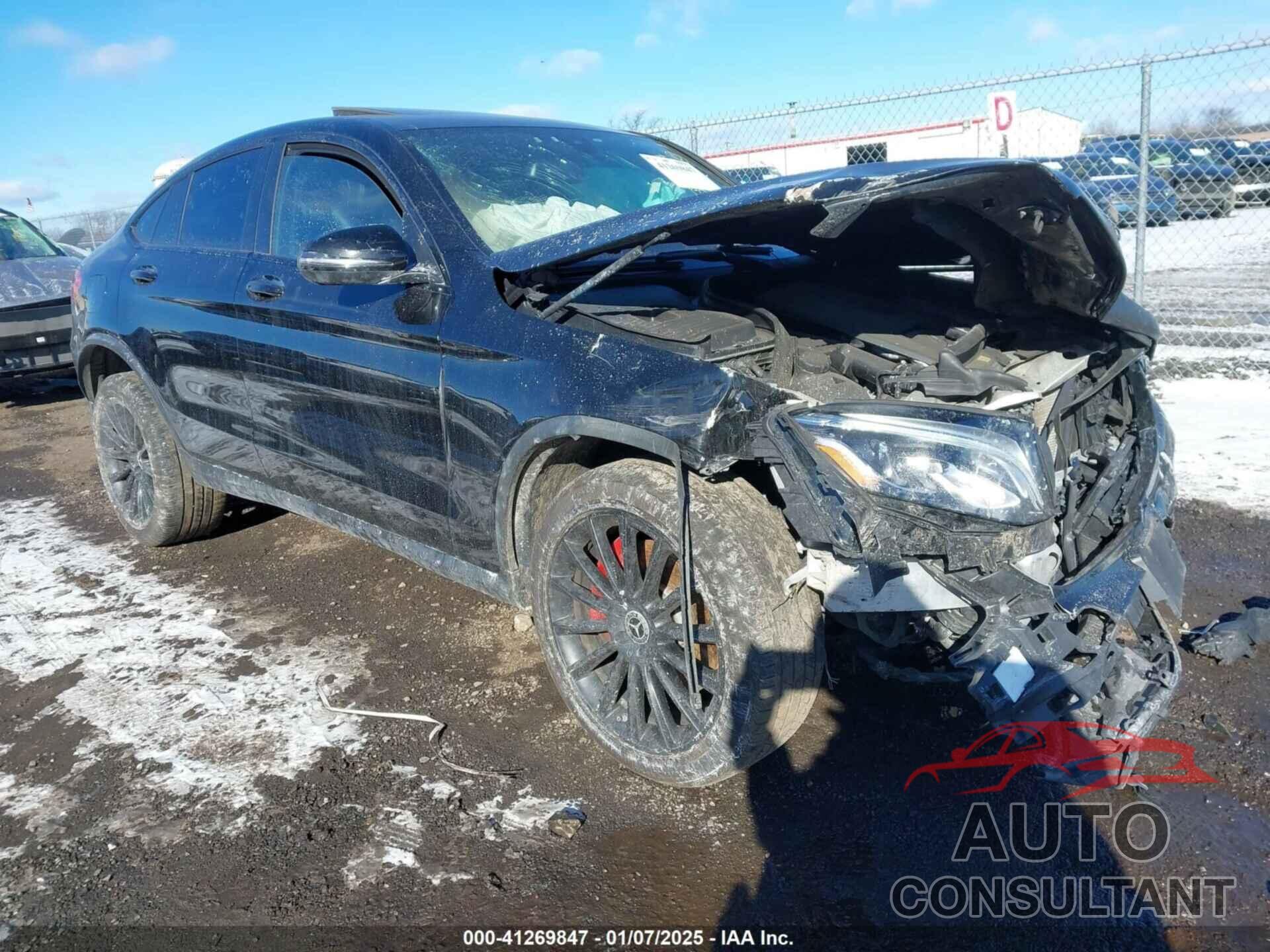 MERCEDES-BENZ GLC 300 COUPE 2019 - WDC0J4KB9KF538435