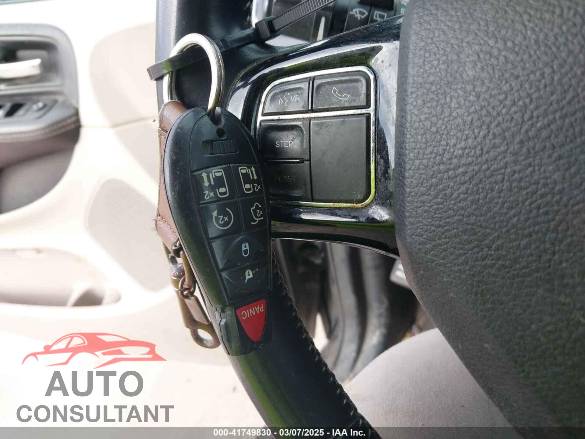 DODGE GRAND CARAVAN 2017 - 2C4RDGCG9HR749698