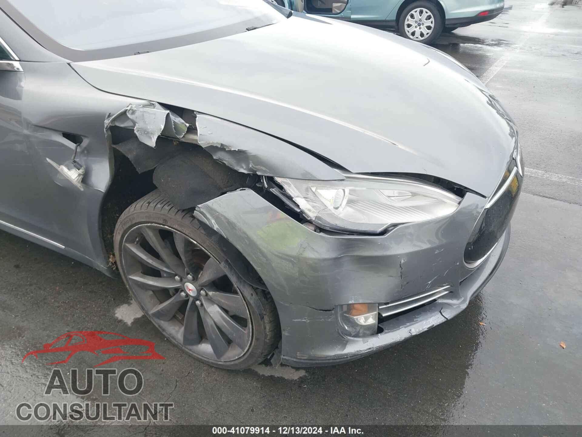 TESLA MODEL S 2013 - 5YJSA1CG5DFP06411