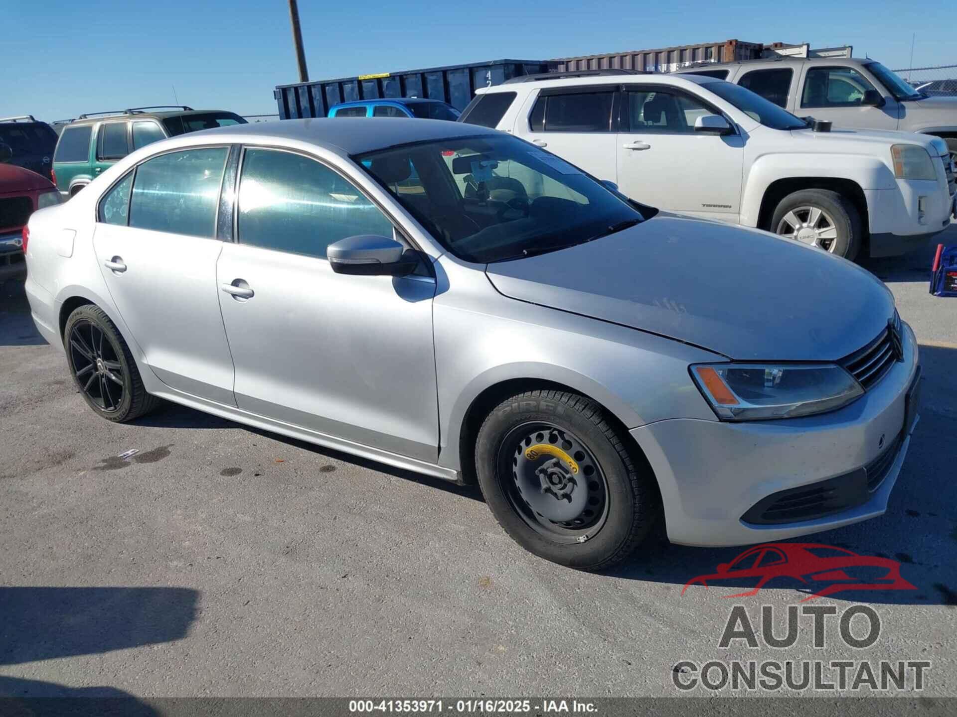 VOLKSWAGEN JETTA 2013 - 3VWDP7AJ5DM353461
