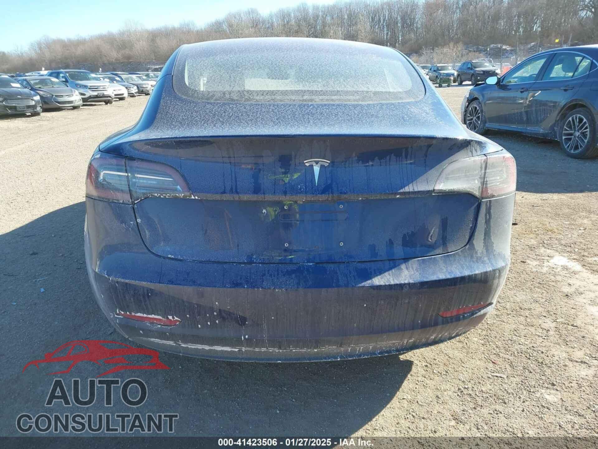 TESLA MODEL 3 2018 - 5YJ3E1EA0JF037736