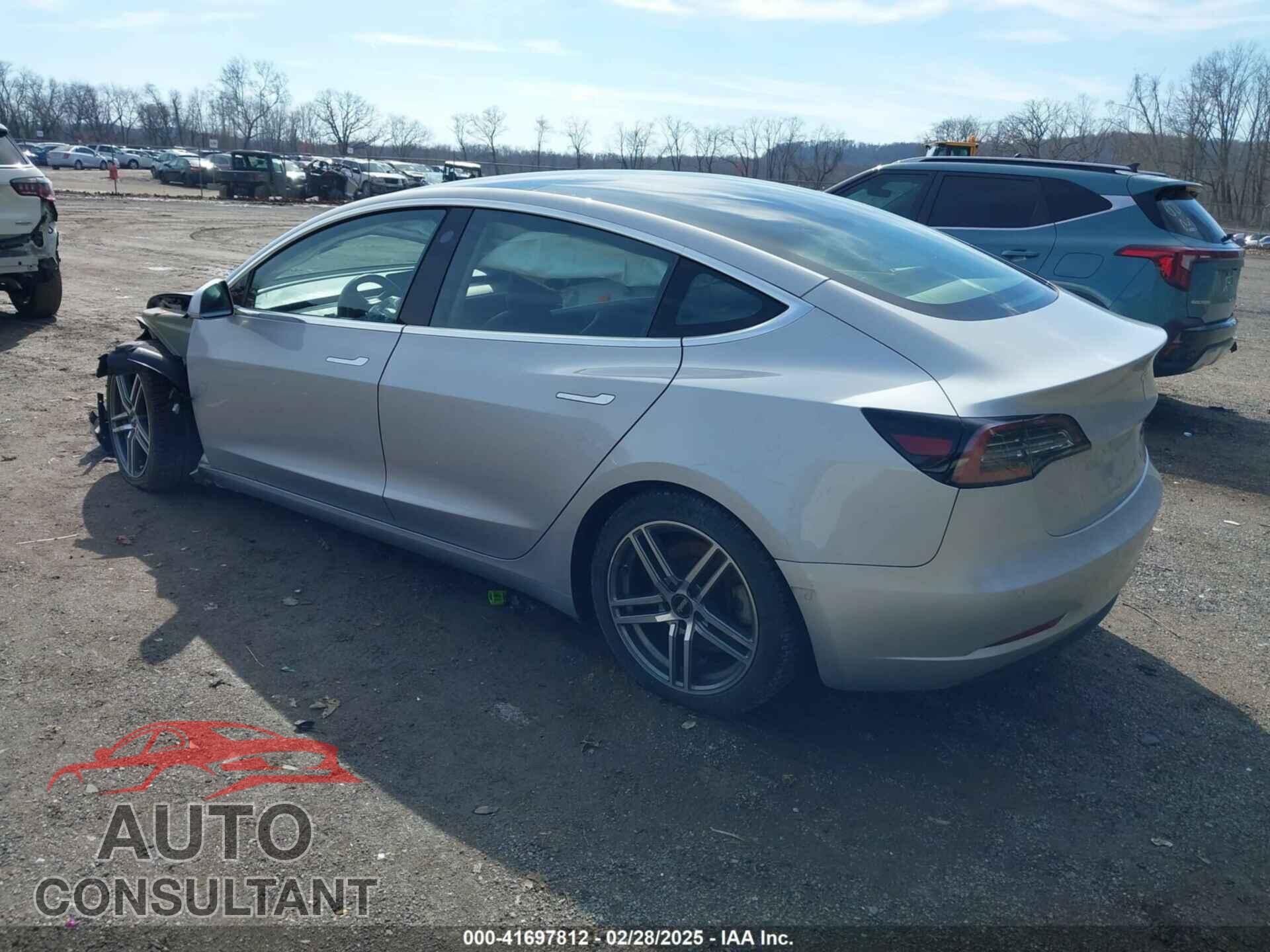 TESLA MODEL 3 2018 - 5YJ3E1EB3JF089645