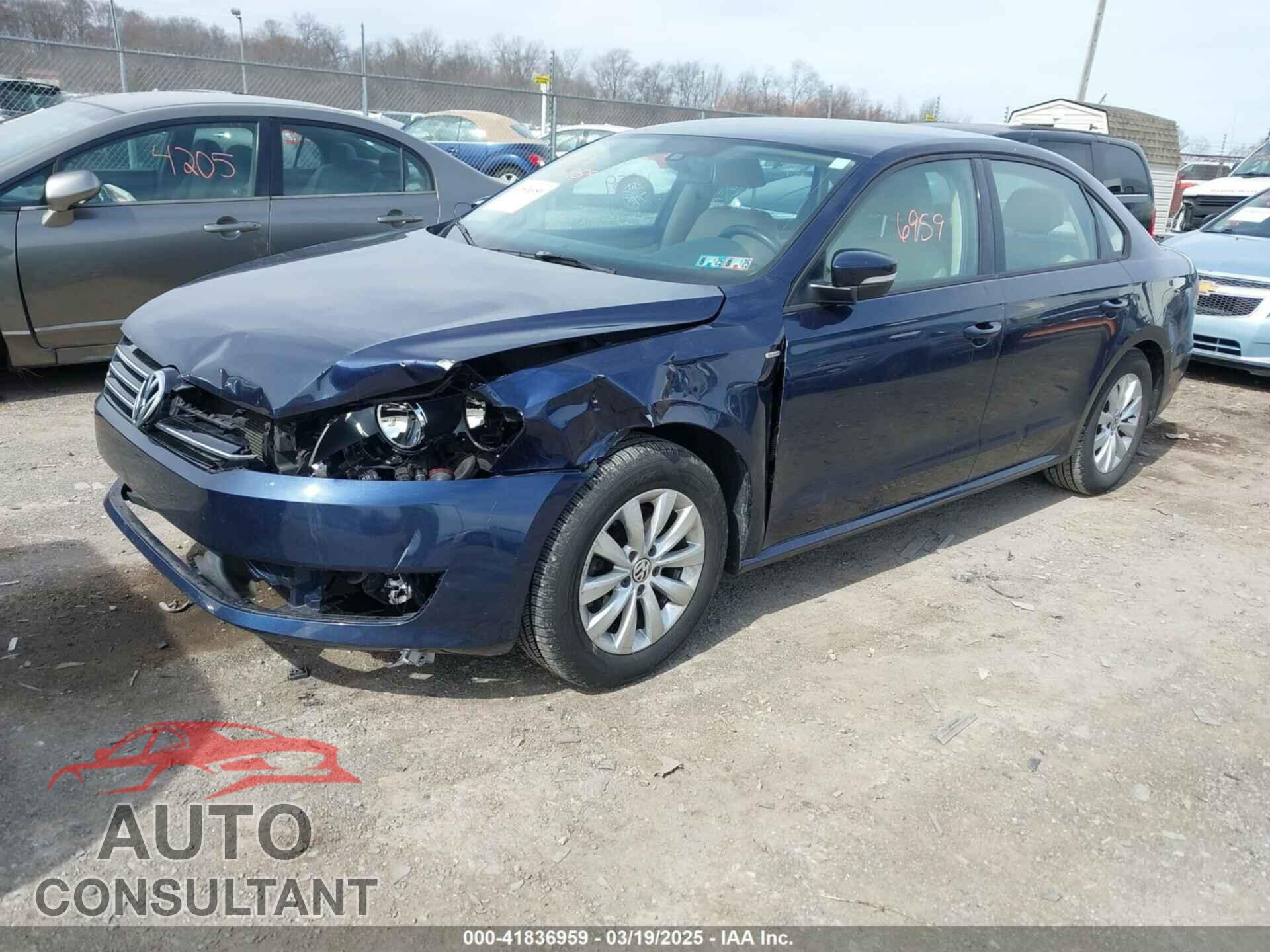 VOLKSWAGEN PASSAT 2014 - 1VWAT7A31EC090839