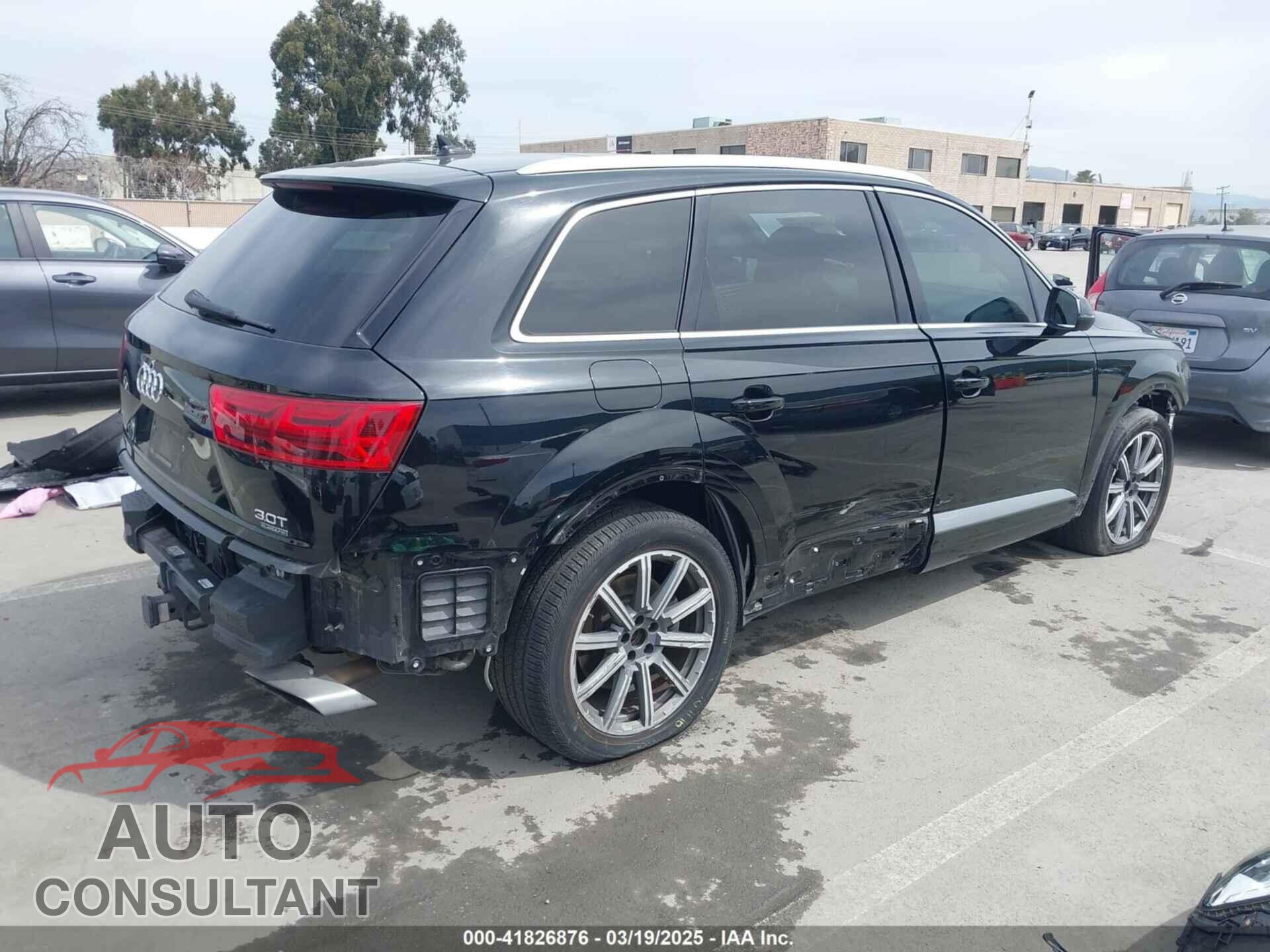 AUDI Q7 2018 - WA1LAAF76JD051429