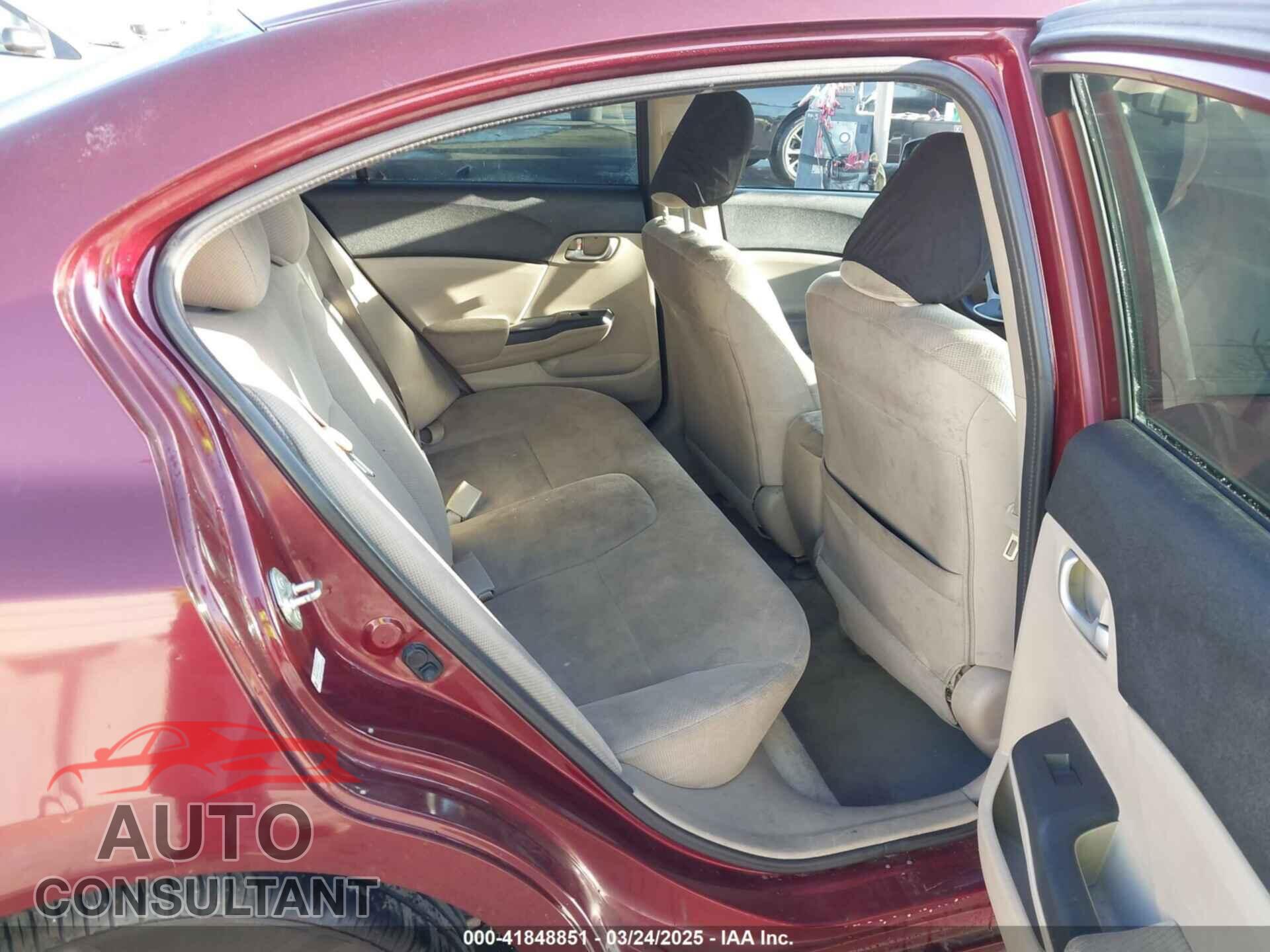 HONDA CIVIC 2012 - 2HGFB2F57CH559632
